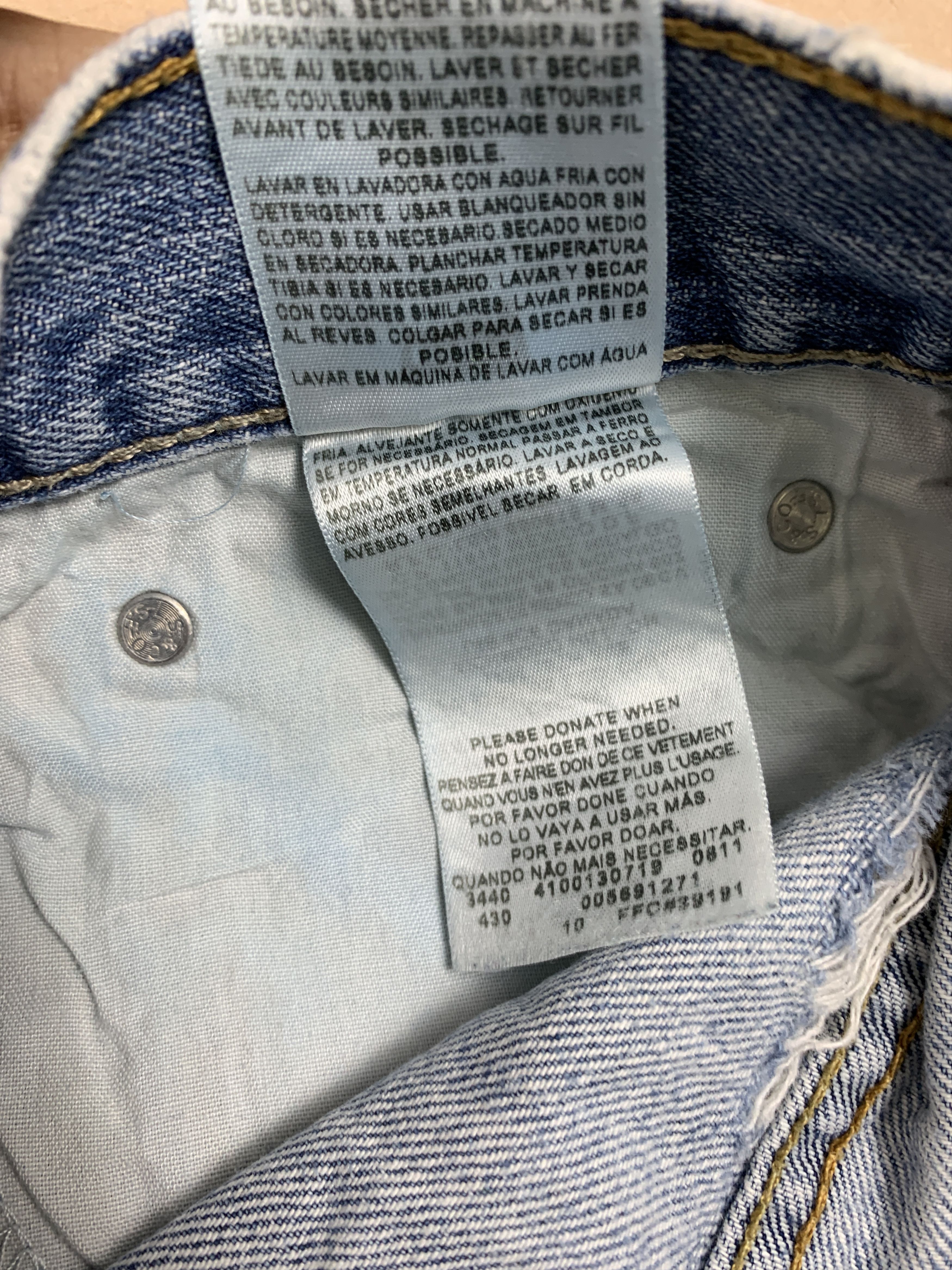 Levi's Vintage Levis 569 Straight Cut Distressed Mid Wash Jeans Size US 36 / EU 52 - 15 Thumbnail