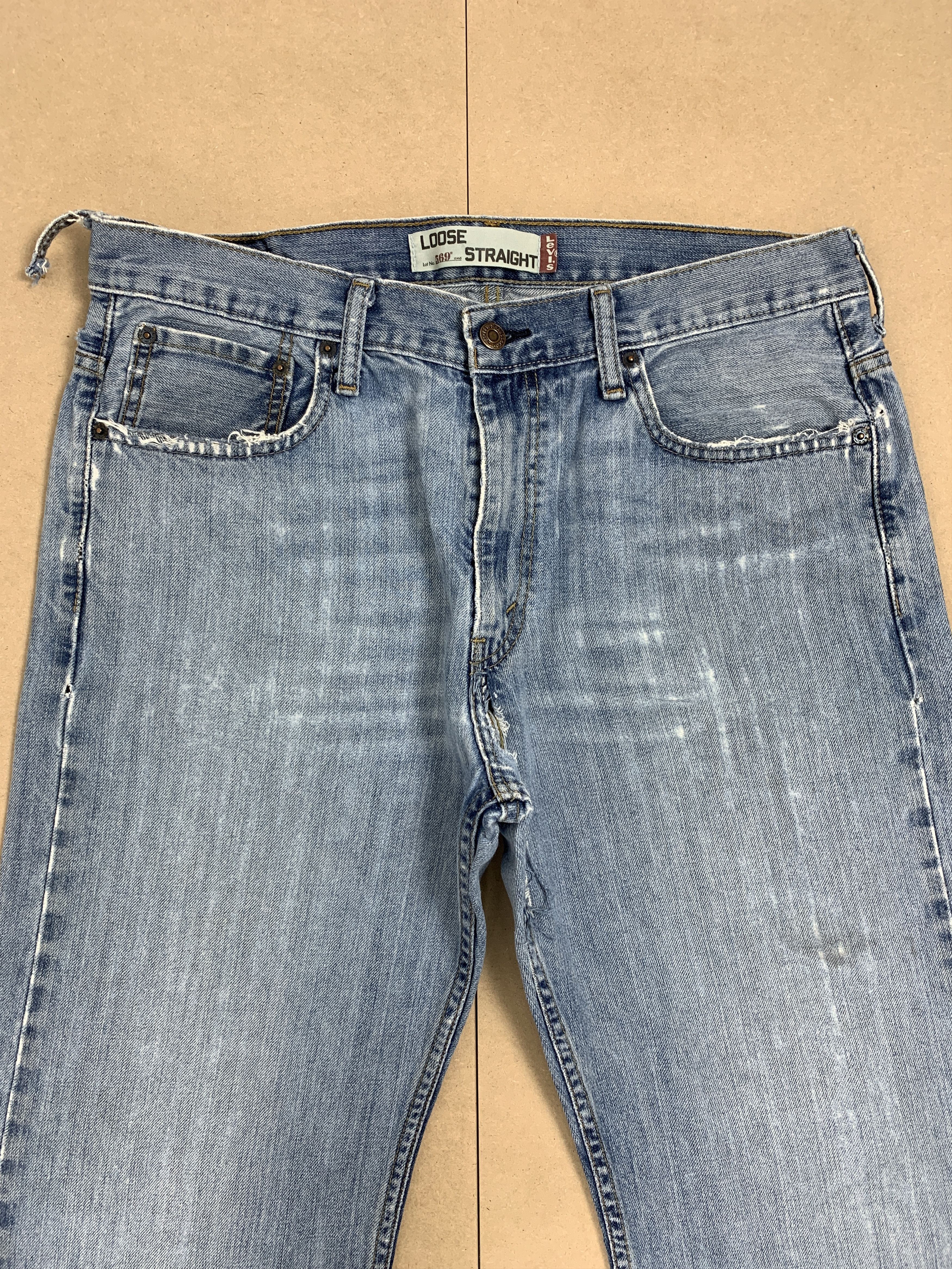 Levi's Vintage Levis 569 Straight Cut Distressed Mid Wash Jeans Size US 36 / EU 52 - 2 Thumbnail