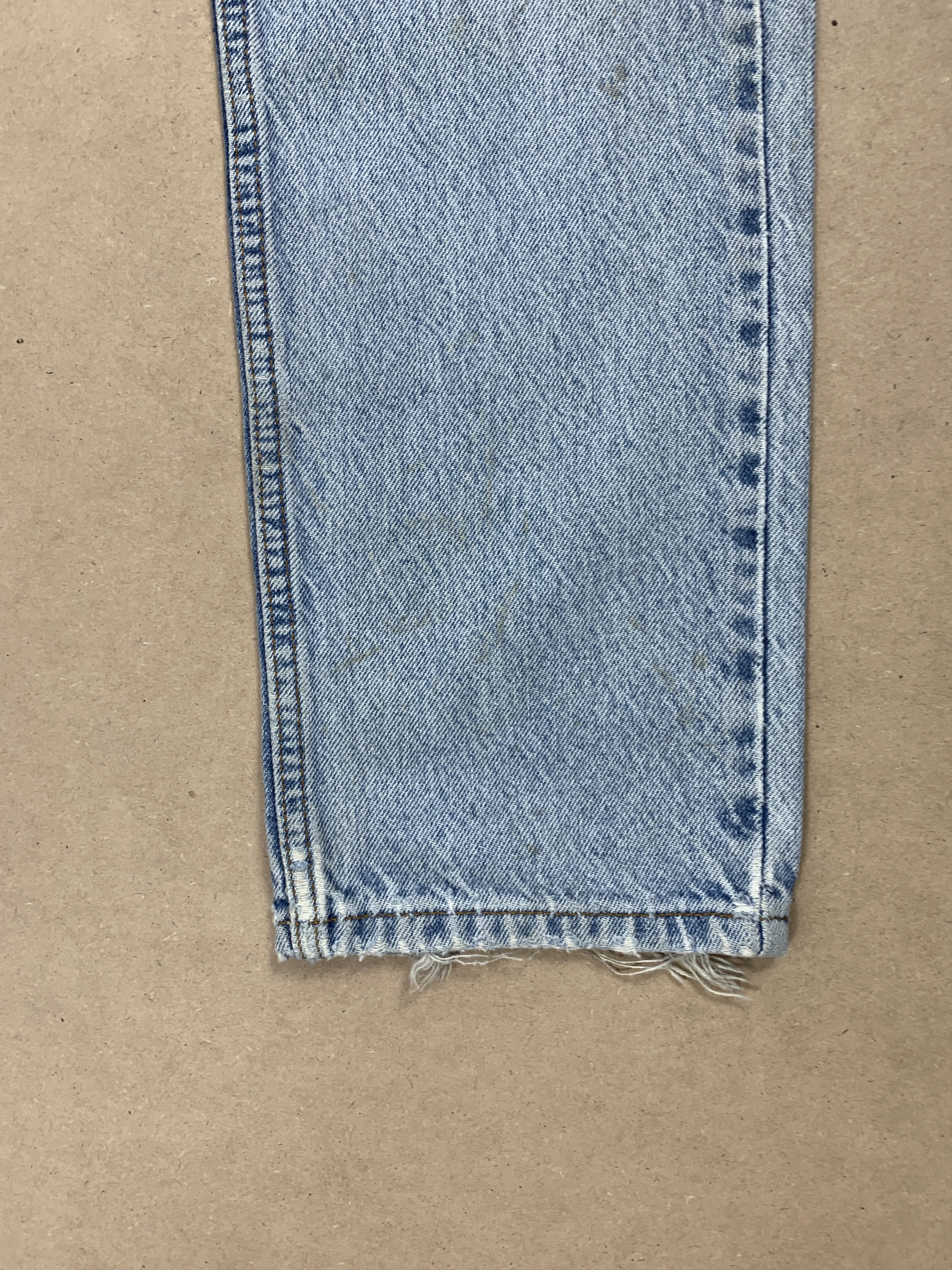 Levi's Vintage Levis 505 Straight Cut Distressed Jeans P0286 Size US 32 / EU 48 - 5 Thumbnail