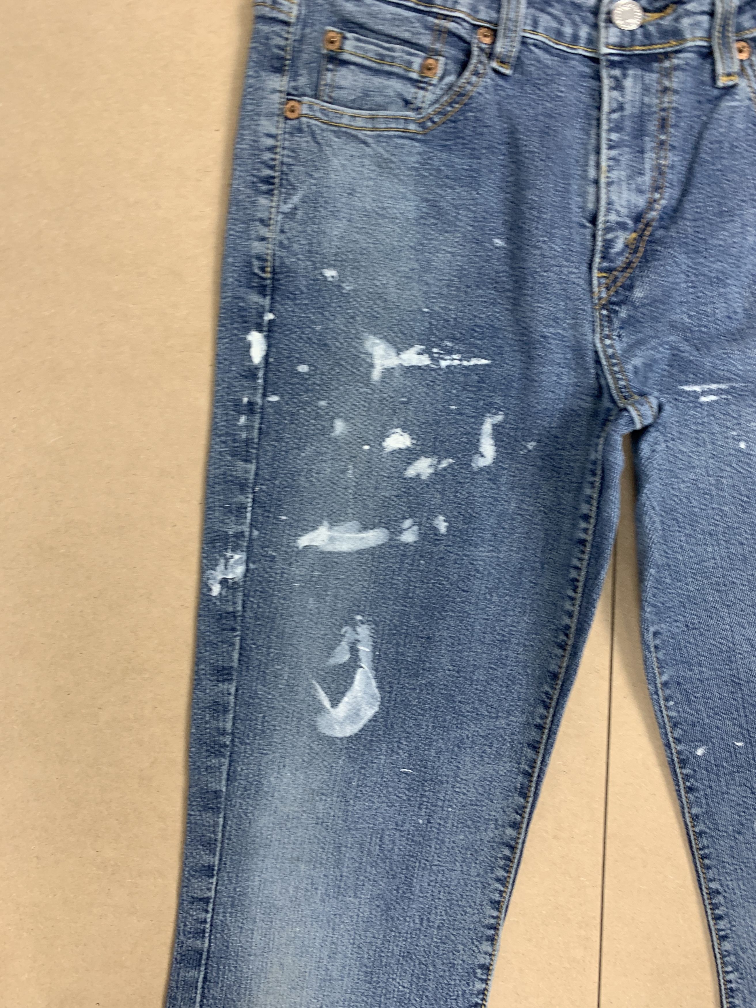 Levi's Vintage Levis 519 Bootcut Distressed Faded Mid Wash Jeans Size 32" / US 10 / IT 46 - 4 Thumbnail