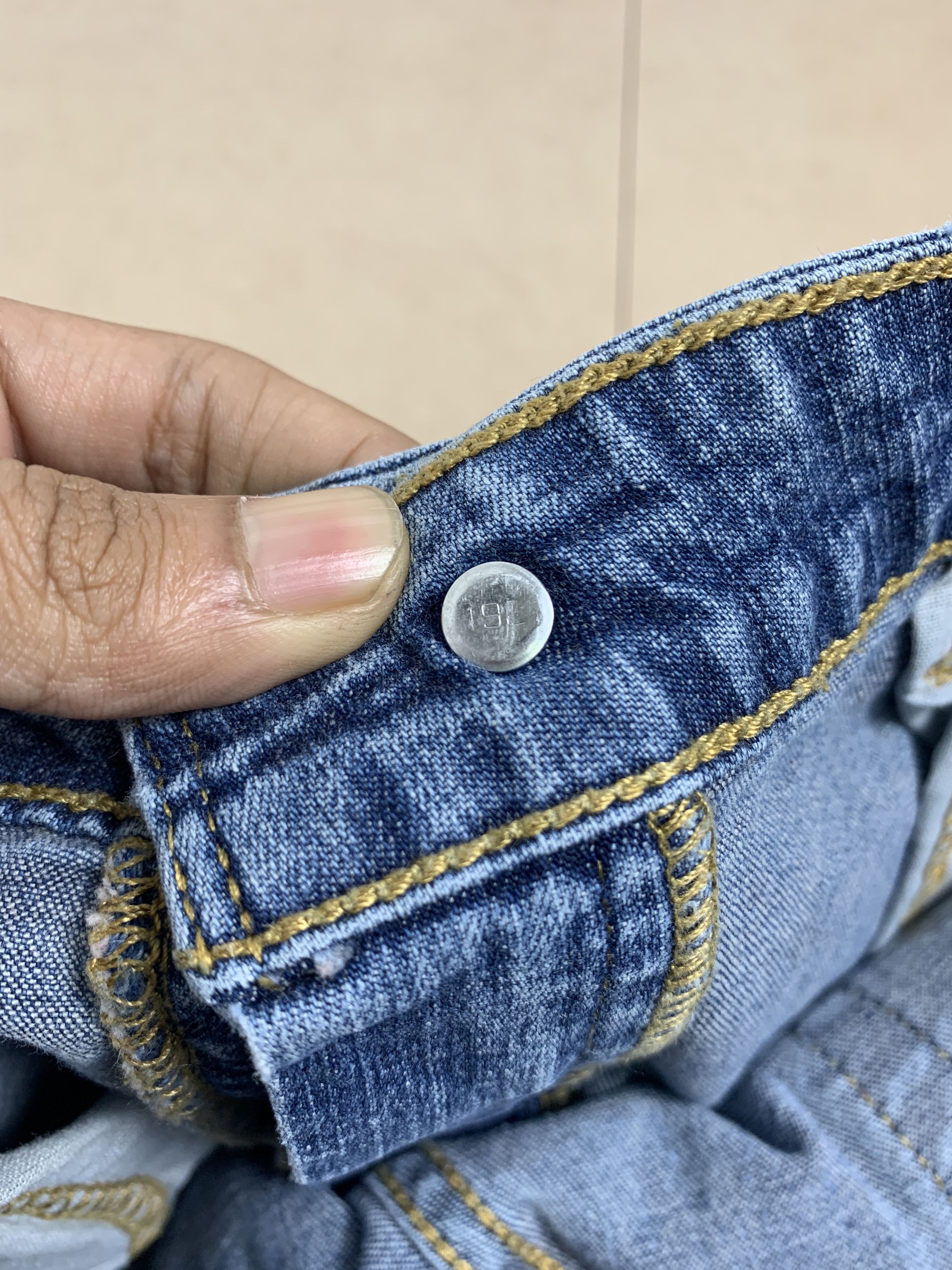 Levi's Vintage Levis 519 Bootcut Distressed Faded Mid Wash Jeans Size 32" / US 10 / IT 46 - 15 Thumbnail