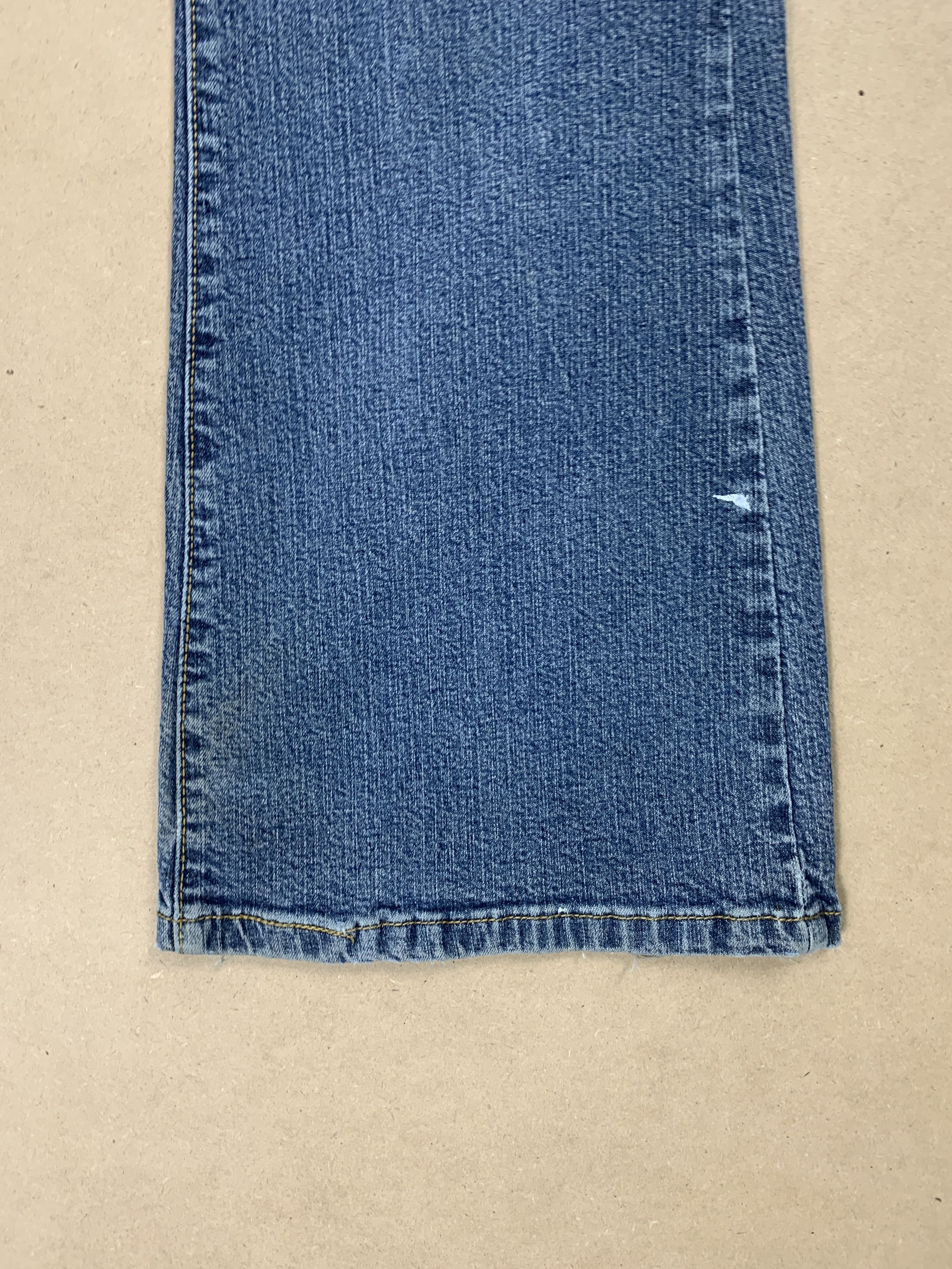 Levi's Vintage Levis 519 Bootcut Distressed Faded Mid Wash Jeans Size 32" / US 10 / IT 46 - 6 Thumbnail