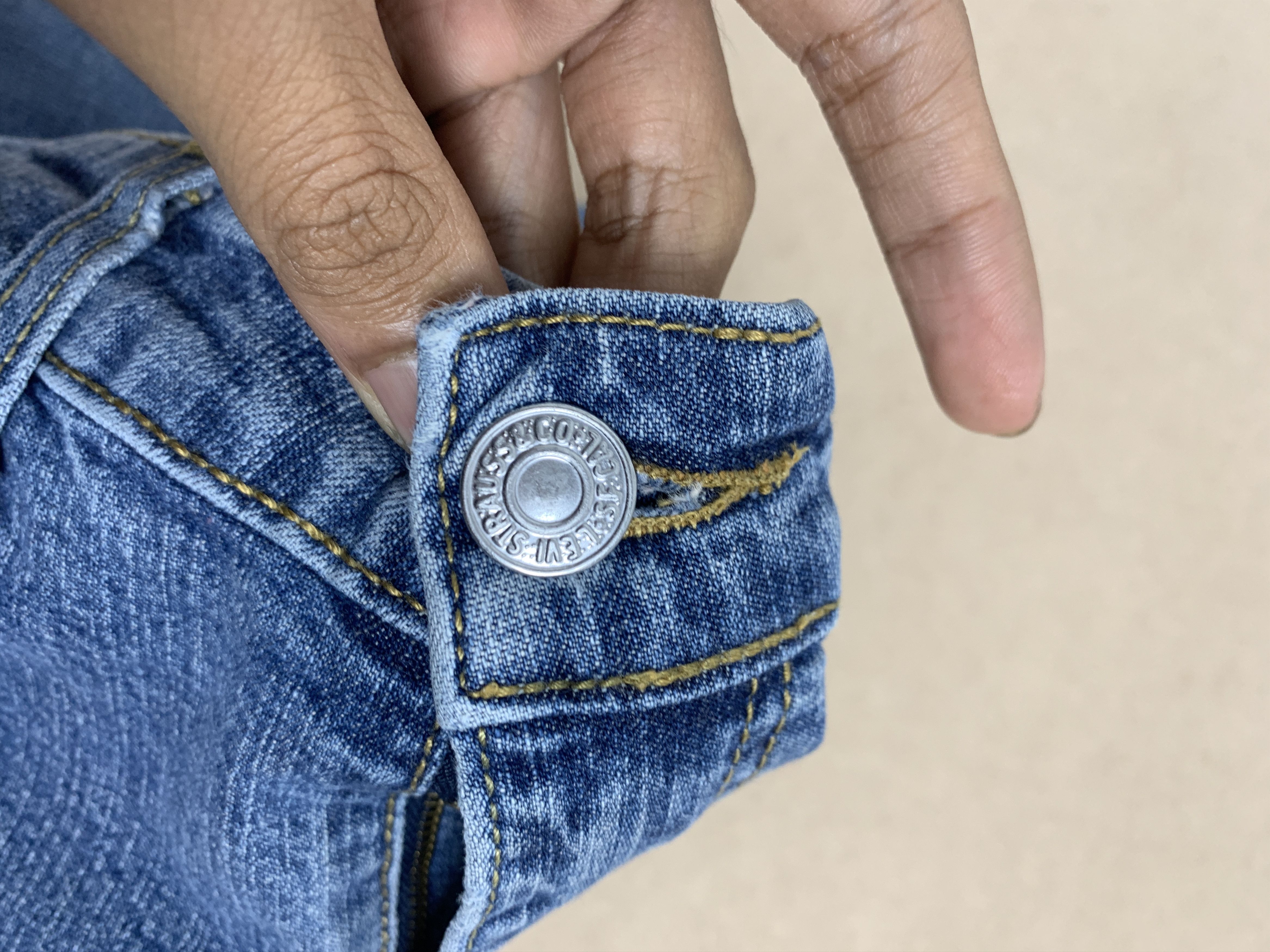 Levi's Vintage Levis 519 Bootcut Distressed Faded Mid Wash Jeans Size 32" / US 10 / IT 46 - 16 Thumbnail