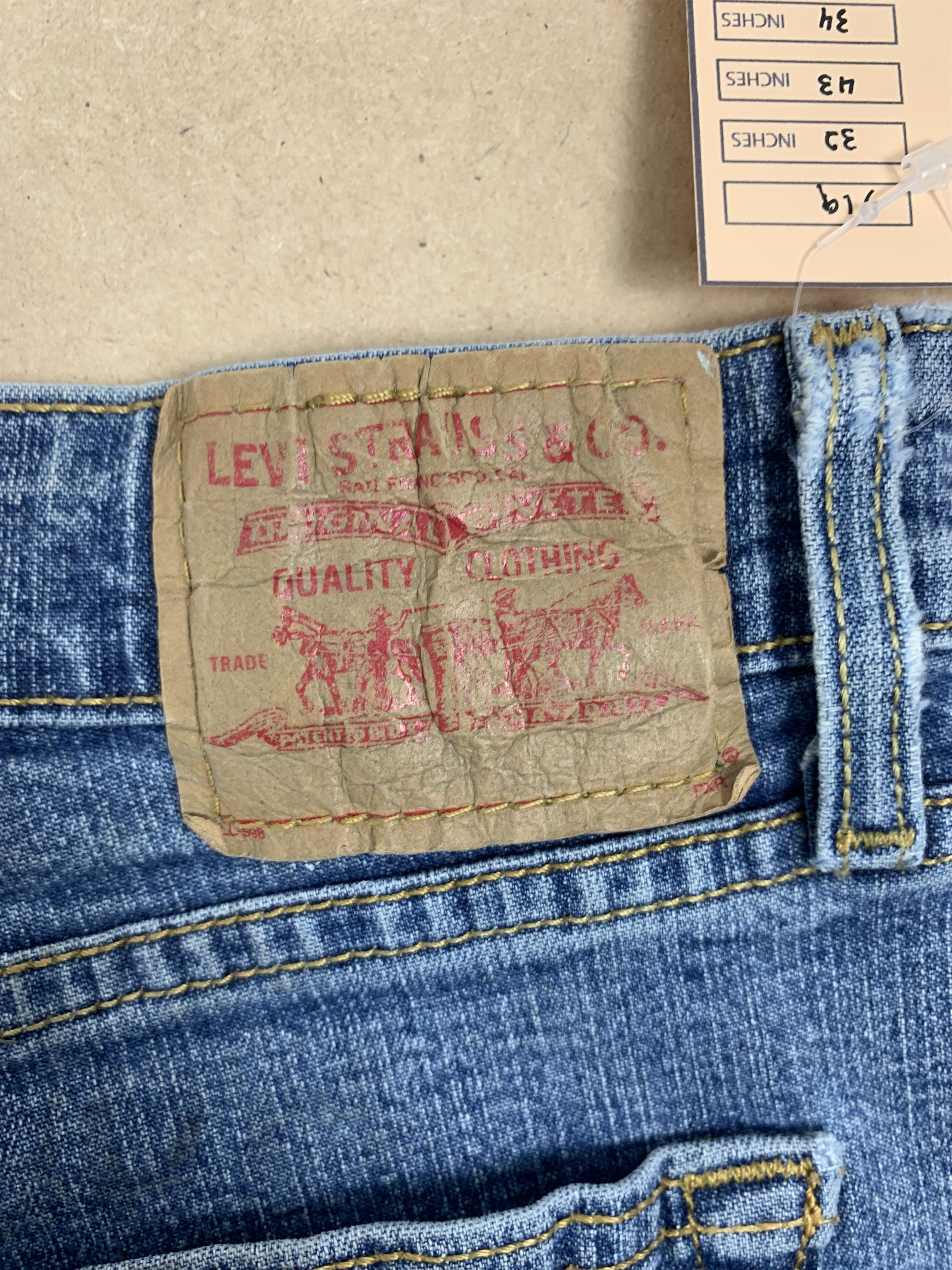 Levi's Vintage Levis 519 Bootcut Distressed Faded Mid Wash Jeans Size 32" / US 10 / IT 46 - 9 Thumbnail