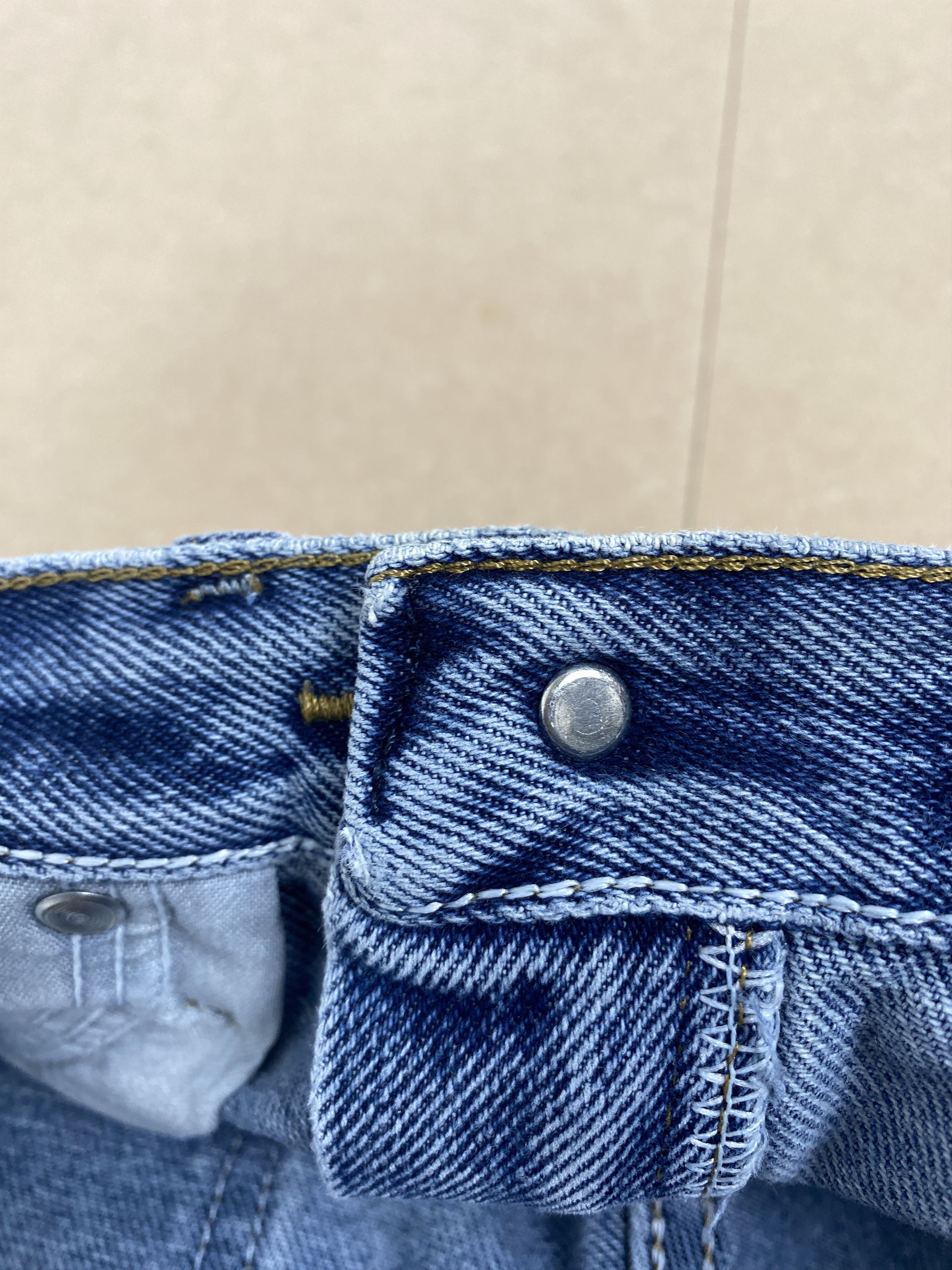 Vintage Vintage Wrangler Distressed Straight Cut Blue Jeans Size US 33 - 10 Thumbnail