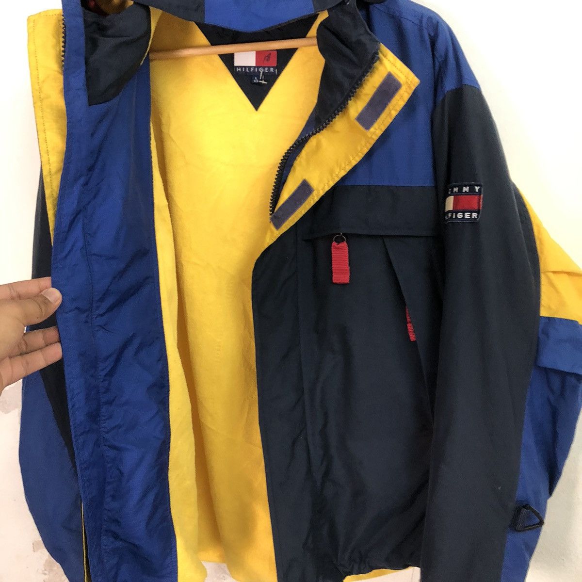 Tommy Hilfiger × Vintage Vintage 90s Tommy Hilfiger Winter Jacket Size US L / EU 52-54 / 3 - 12 Thumbnail