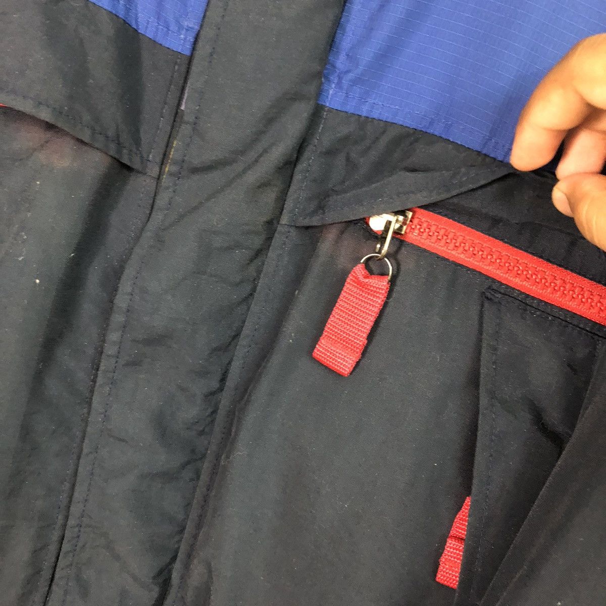 Tommy Hilfiger × Vintage Vintage 90s Tommy Hilfiger Winter Jacket Size US L / EU 52-54 / 3 - 8 Thumbnail
