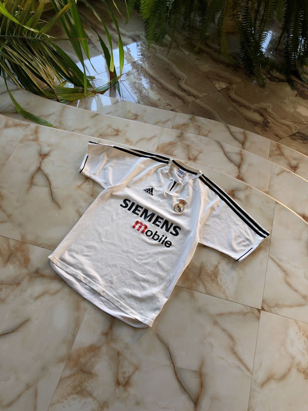 Adidas × Vintage Vintage Adidas Real Madrid Jersey Size US S / EU 44-46 / 1 - 2 Thumbnail