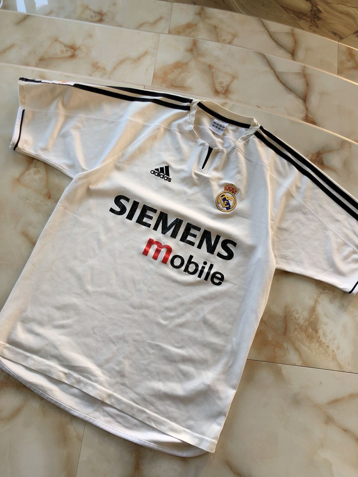 Adidas × Vintage Vintage Adidas Real Madrid Jersey Size US S / EU 44-46 / 1 - 3 Thumbnail