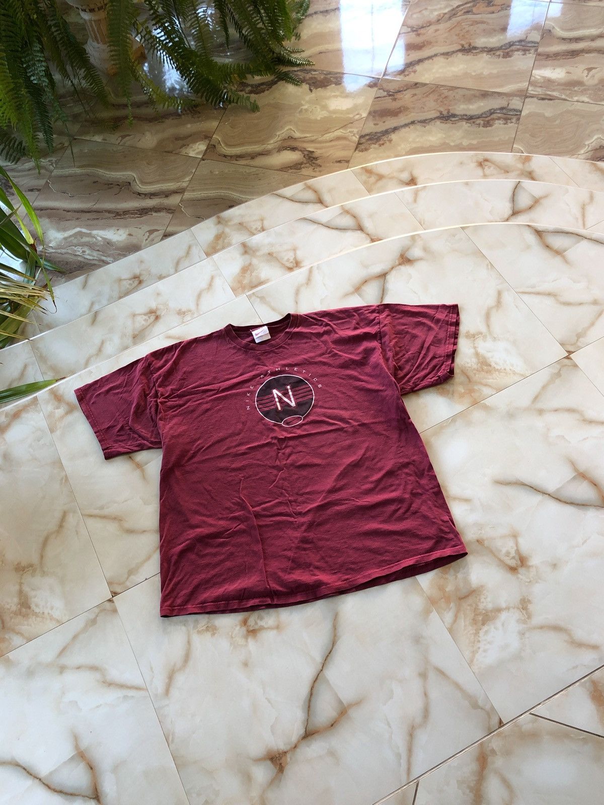 Nike × Vintage 90s Vintage Nike Big Logo Tee Size US XL / EU 56 / 4 - 1 Thumbnail