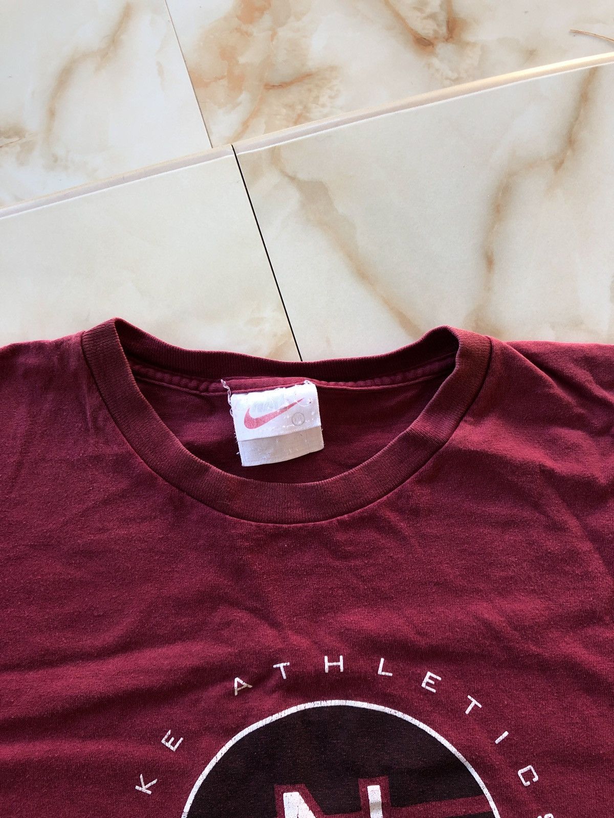 Nike × Vintage 90s Vintage Nike Big Logo Tee Size US XL / EU 56 / 4 - 4 Thumbnail