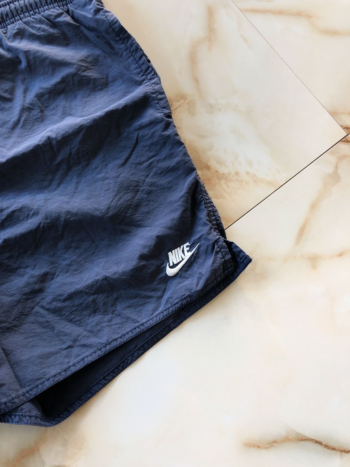 Nike × Vintage 90s Vintage Nike Bog Logo Swoosh Nylon Shorts Size US 33 - 4 Thumbnail