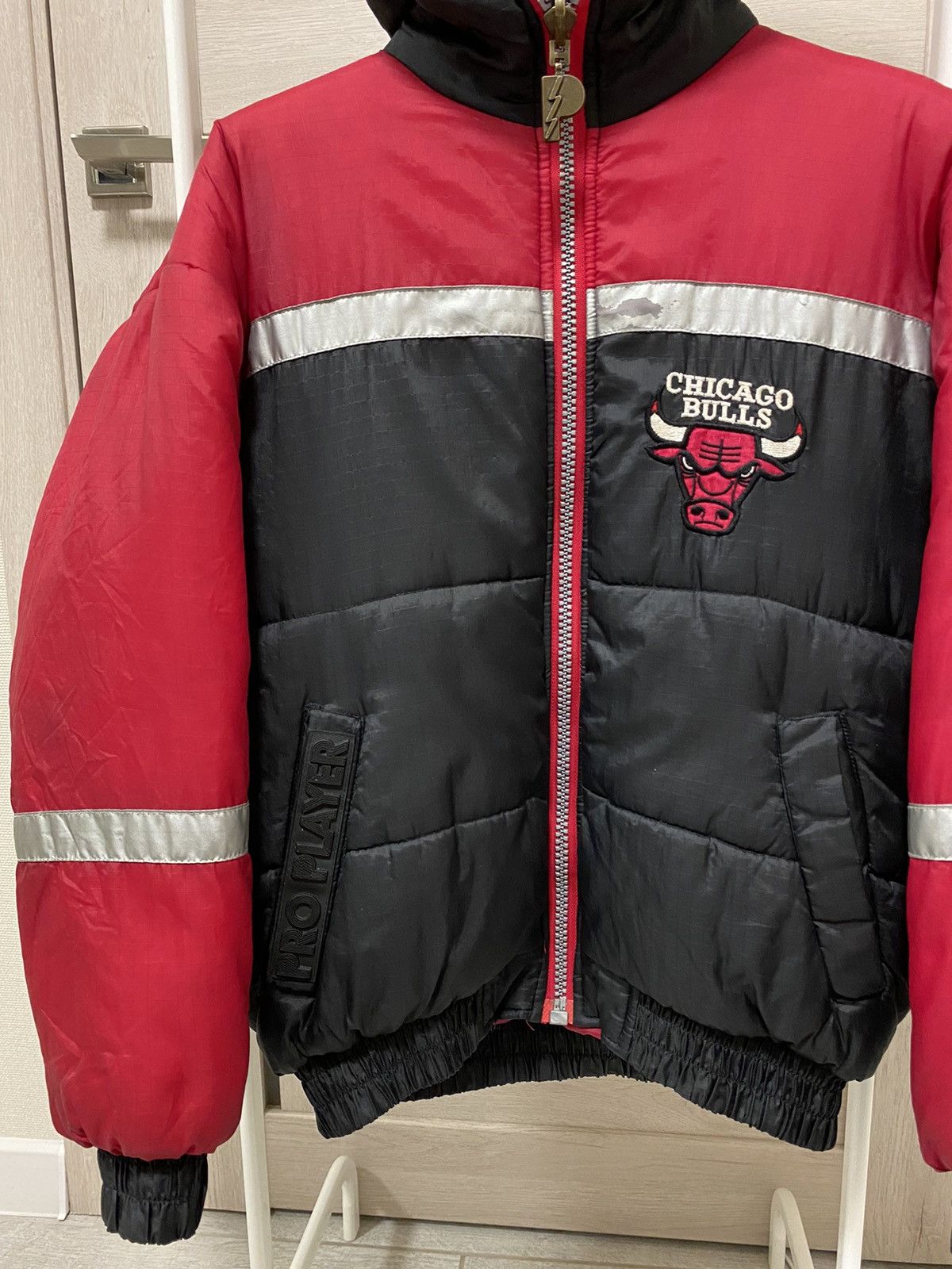 NBA × Vintage Vintage Chicago Bulls NBA Pro Player Big Logo Puffer Jacket Size US S / EU 44-46 / 1 - 4 Thumbnail