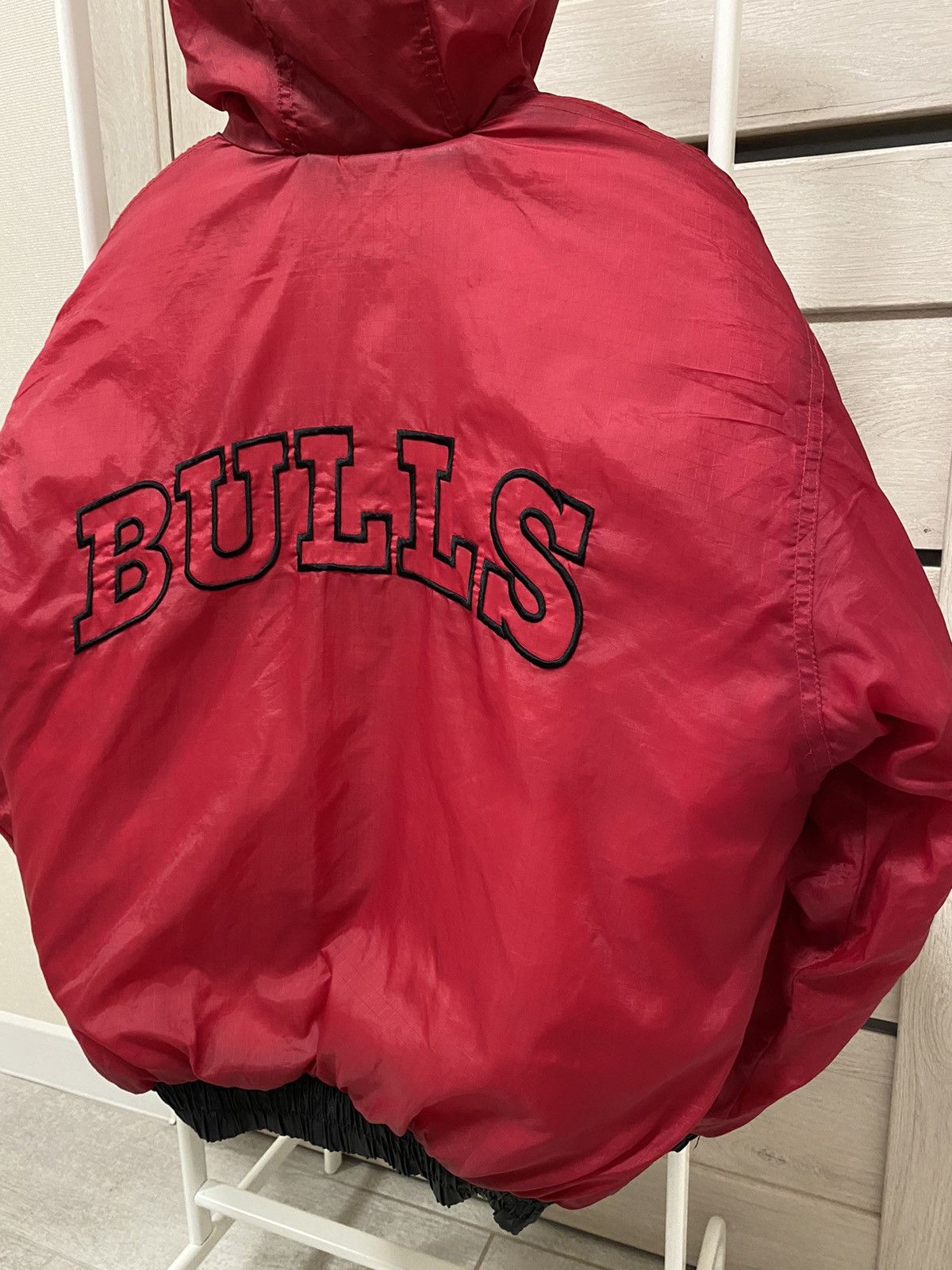 NBA × Vintage Vintage Chicago Bulls NBA Pro Player Big Logo Puffer Jacket Size US S / EU 44-46 / 1 - 18 Thumbnail