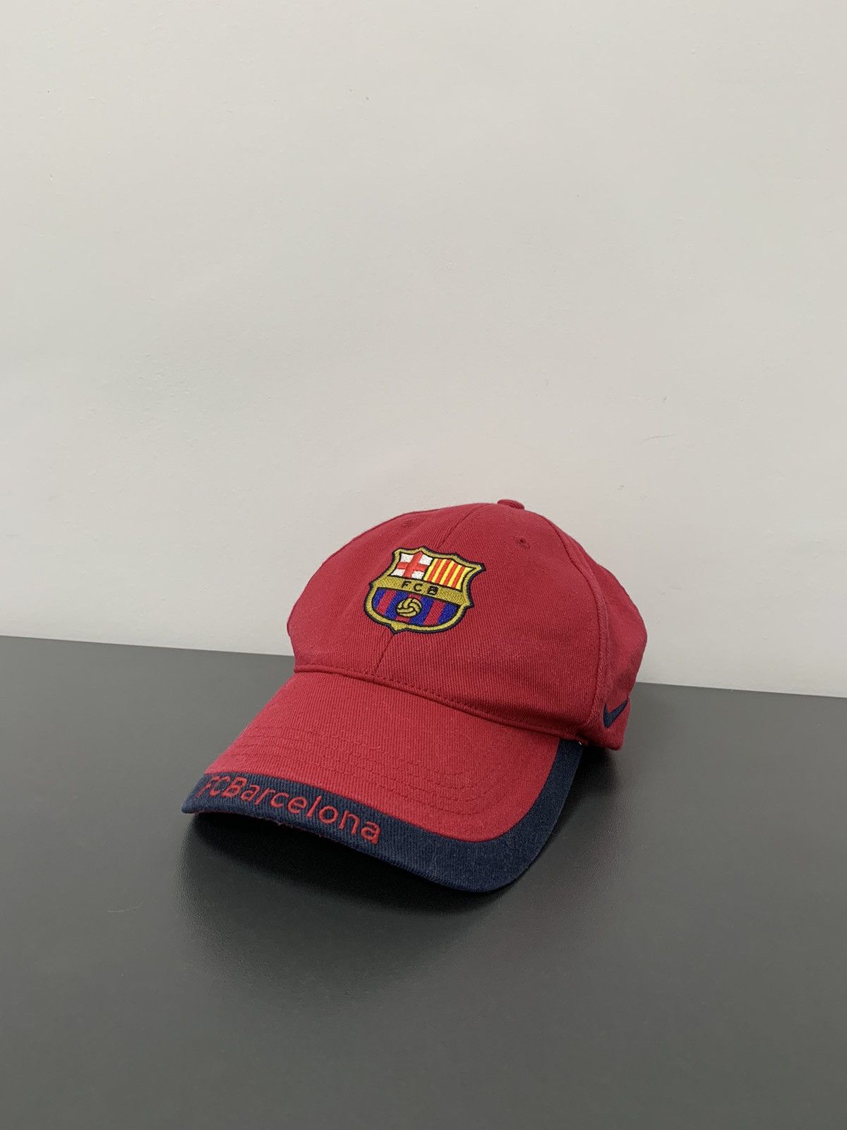 Nike Vintage Nike Barcelona Cap Hat Size ONE SIZE - 2 Thumbnail