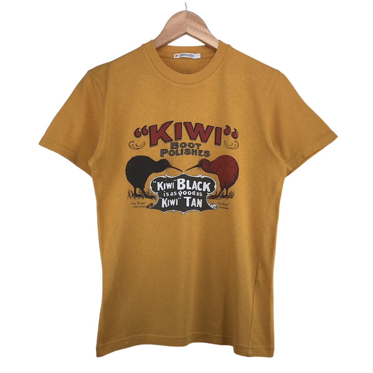 Uniqlo Kiwi Boot Polishes Uniqlo Big Logo Yellow Tee Shirt S Size US S / EU 44-46 / 1 - 2 Thumbnail