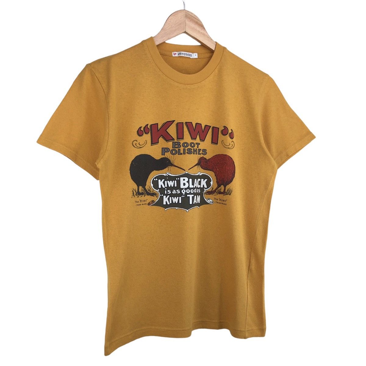 Uniqlo Kiwi Boot Polishes Uniqlo Big Logo Yellow Tee Shirt S Size US S / EU 44-46 / 1 - 5 Thumbnail