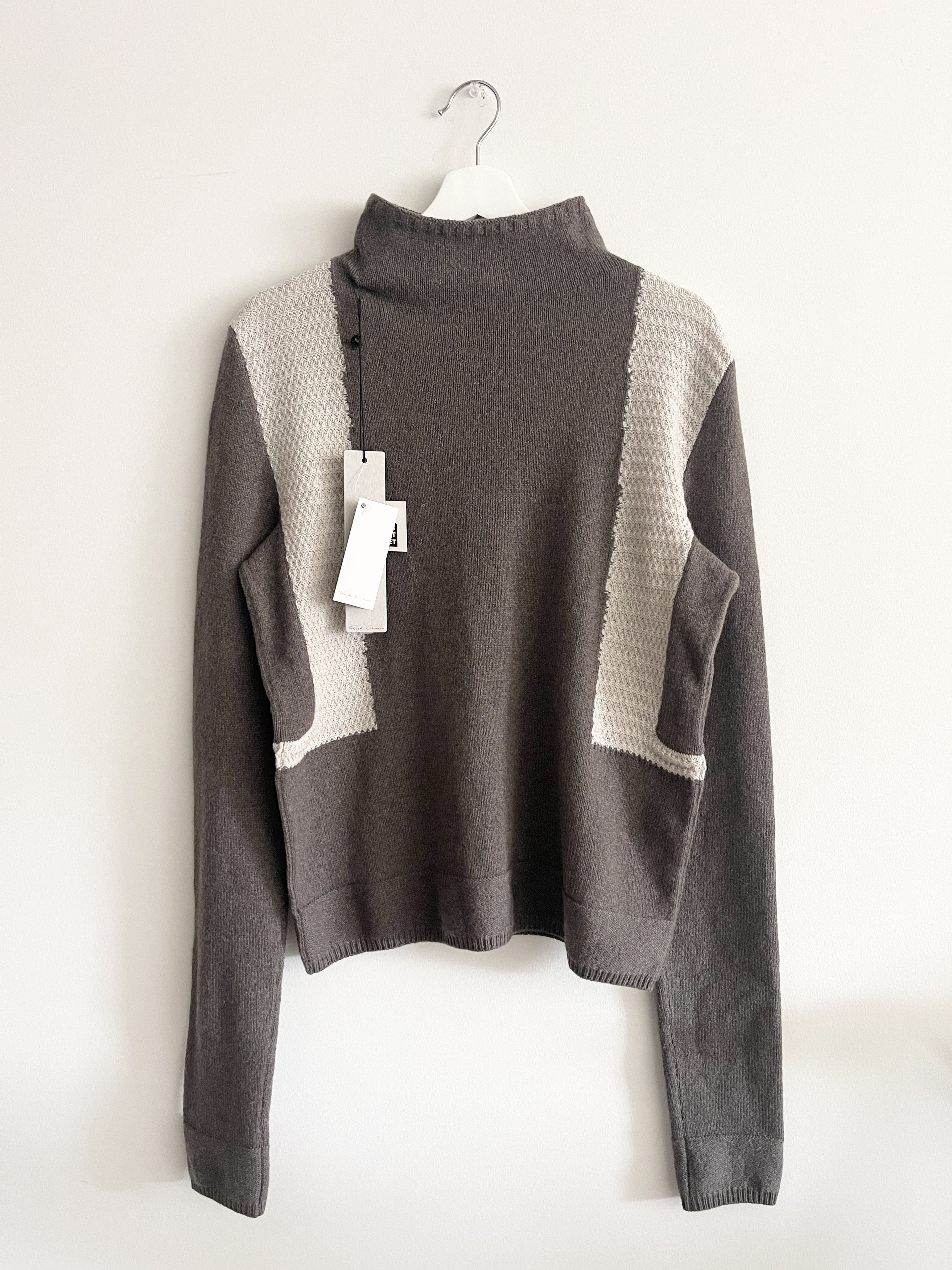 image of Archival Clothing x Avant Garde Steal! 1350$ Rick Owens 2022 Mastodon Cropped Knit Sweater in Grey 
