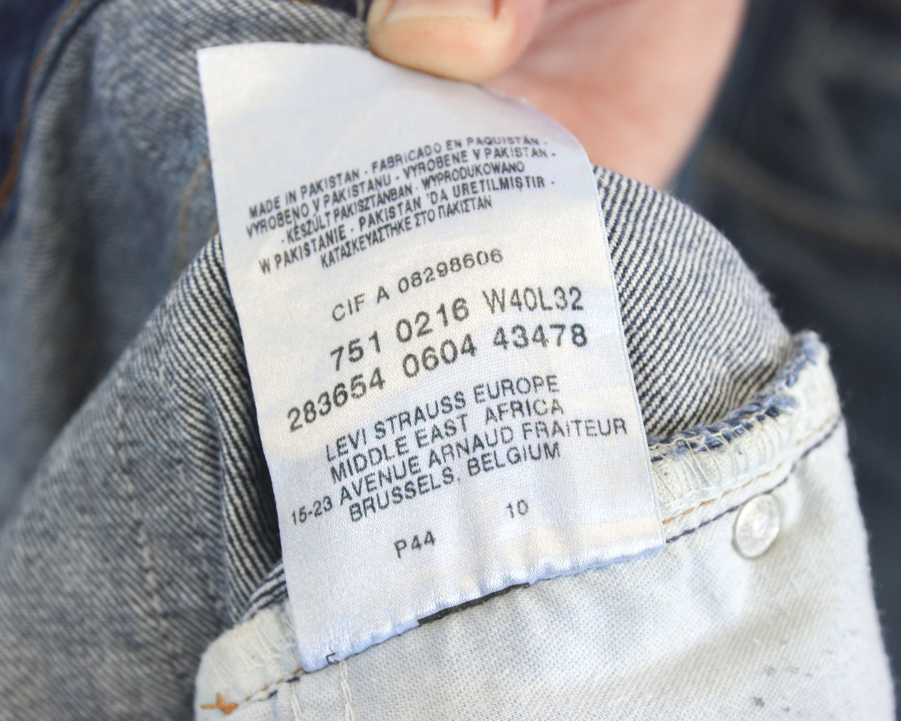 Levi's 751 02 men W40 L32 Reg Straight Jeans Denim Pants Trousers Size US 40 / EU 56 - 10 Thumbnail
