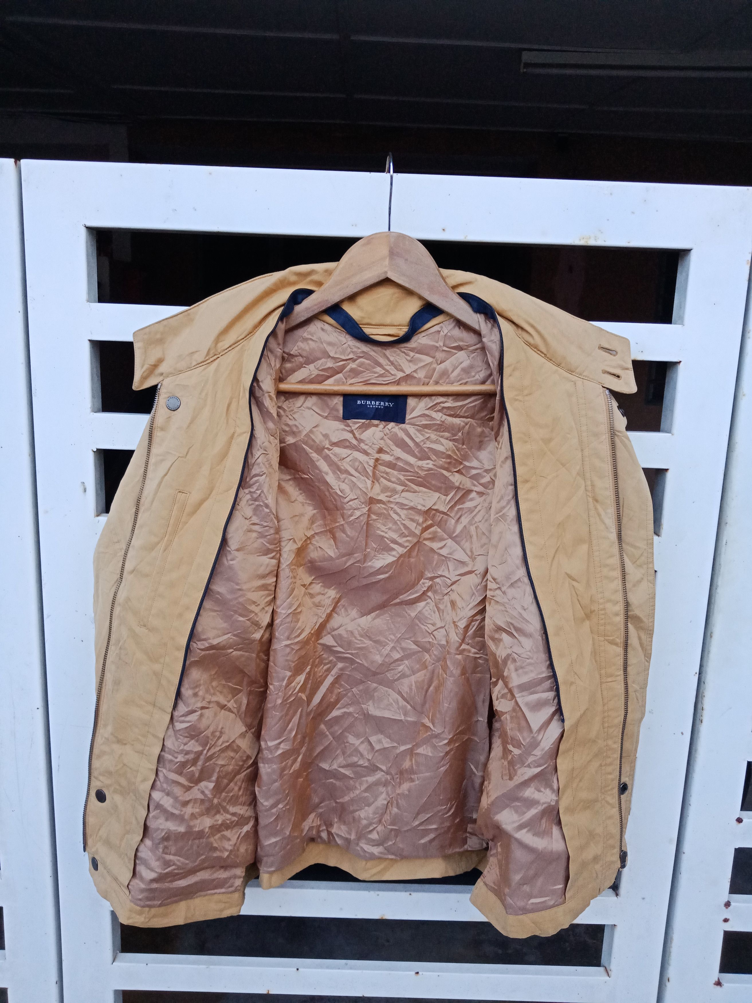 Burberry Luxury Burberrys Light Jacket Size US L / EU 52-54 / 3 - 2 Thumbnail
