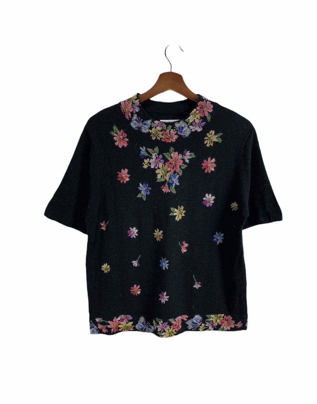 Designer VIA VERRI Embroidery Monogram Intarsia Flora Knitwear Shirt Size M / US 6-8 / IT 42-44 - 1 Thumbnail