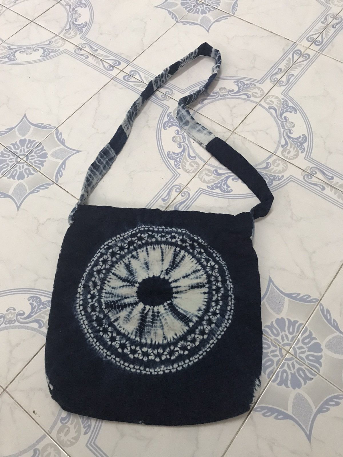 Japanese Brand Nice Art Sling/Shoulder Bag Size ONE SIZE - 3 Thumbnail