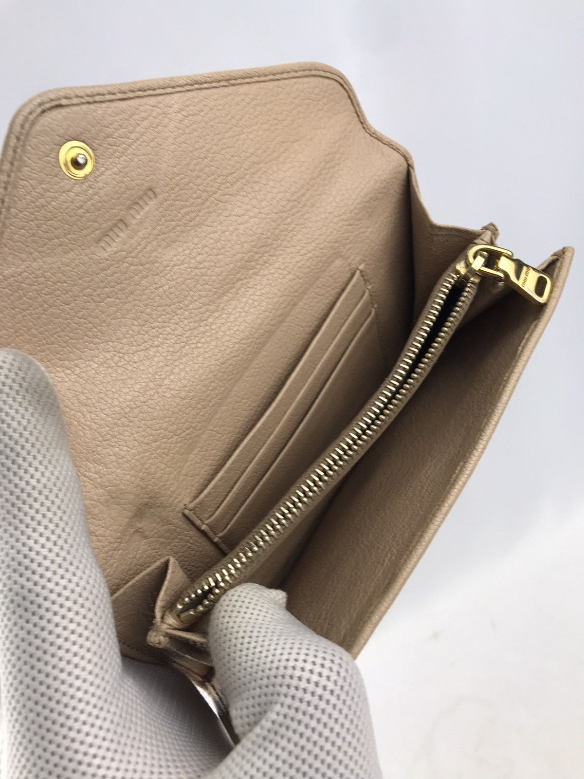 Miu Miu ❌Last Drop❌ Authentic Miu miu Wallet long Size ONE SIZE - 8 Thumbnail