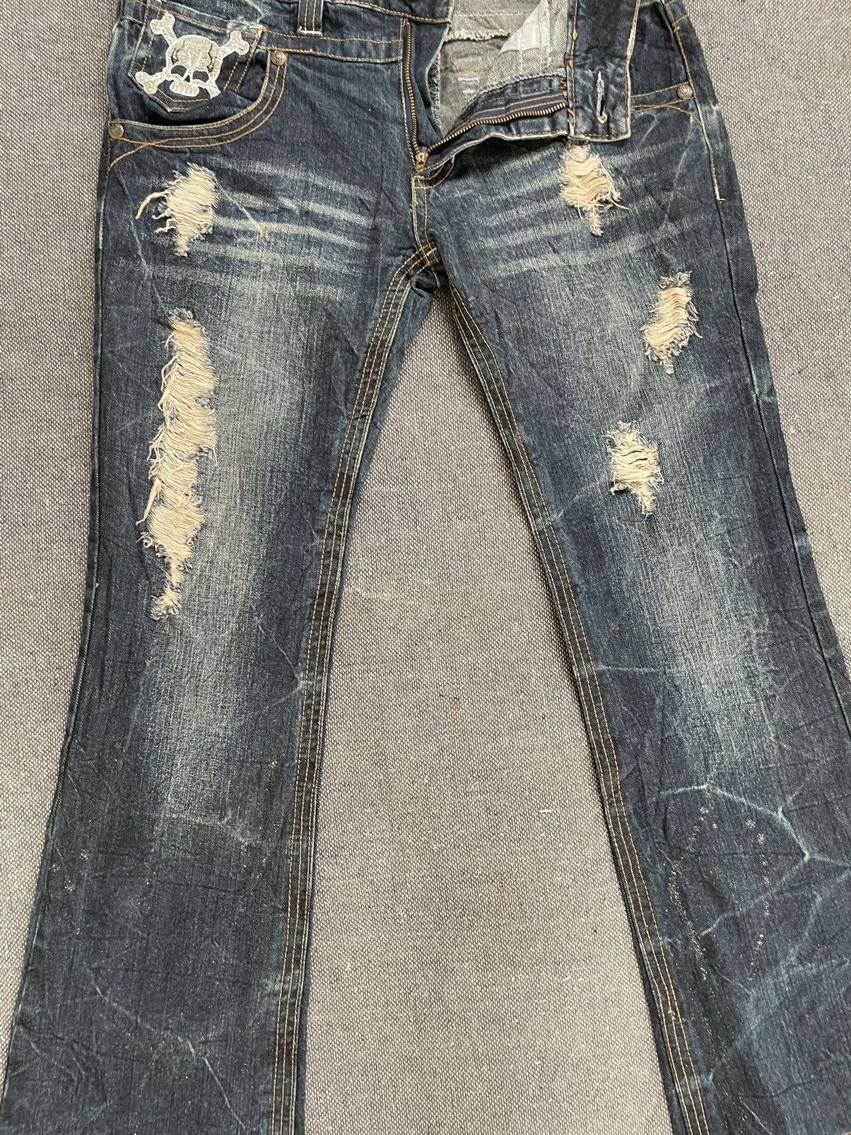 Japanese Brand Flare Original Jeans Distressed Jeans Size US 32 / EU 48 - 2 Thumbnail