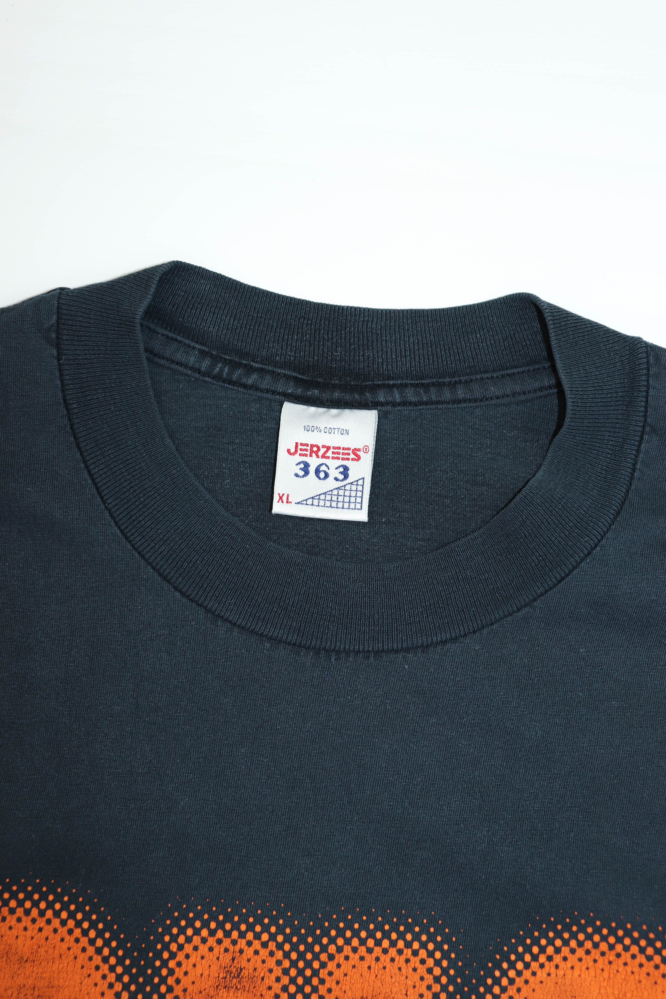 Band Tees 90s Vintage DumDum Boys SUS Sun Faded Rock Band Tour Tee Size US XL / EU 56 / 4 - 12 Thumbnail