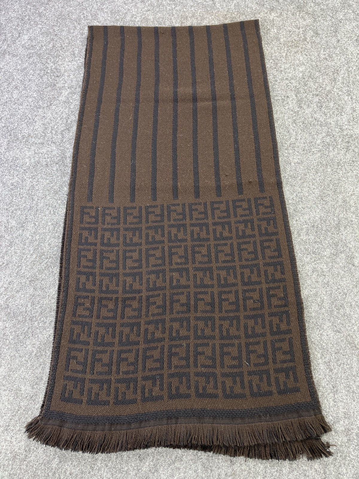 image of Fendi 100% Wool Scarves / Muffler / Neckwear T227, Men's