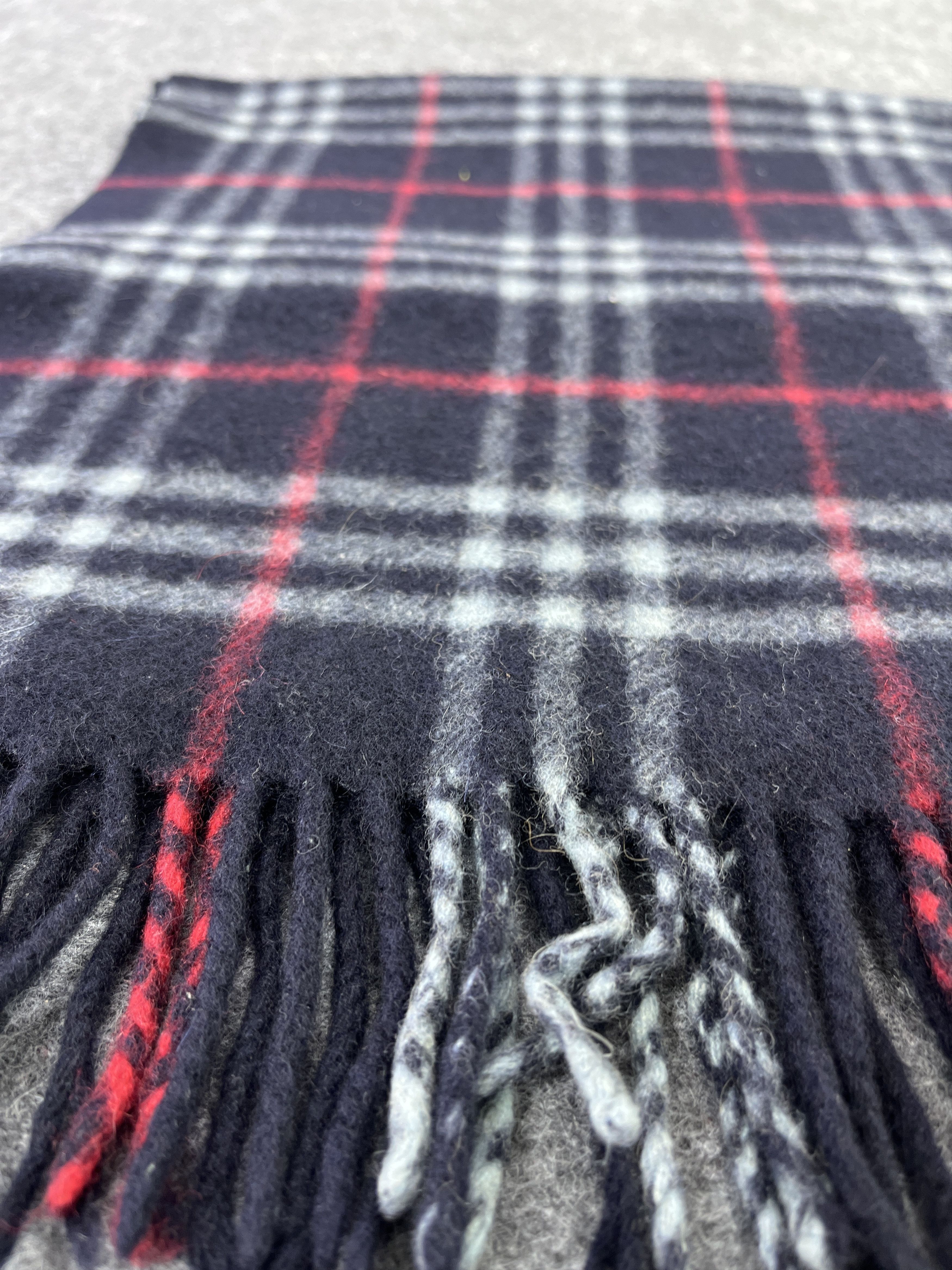 Burberry Burberry's Cashmere Navy Blue Check Scarf - T009 Size ONE SIZE - 6 Thumbnail