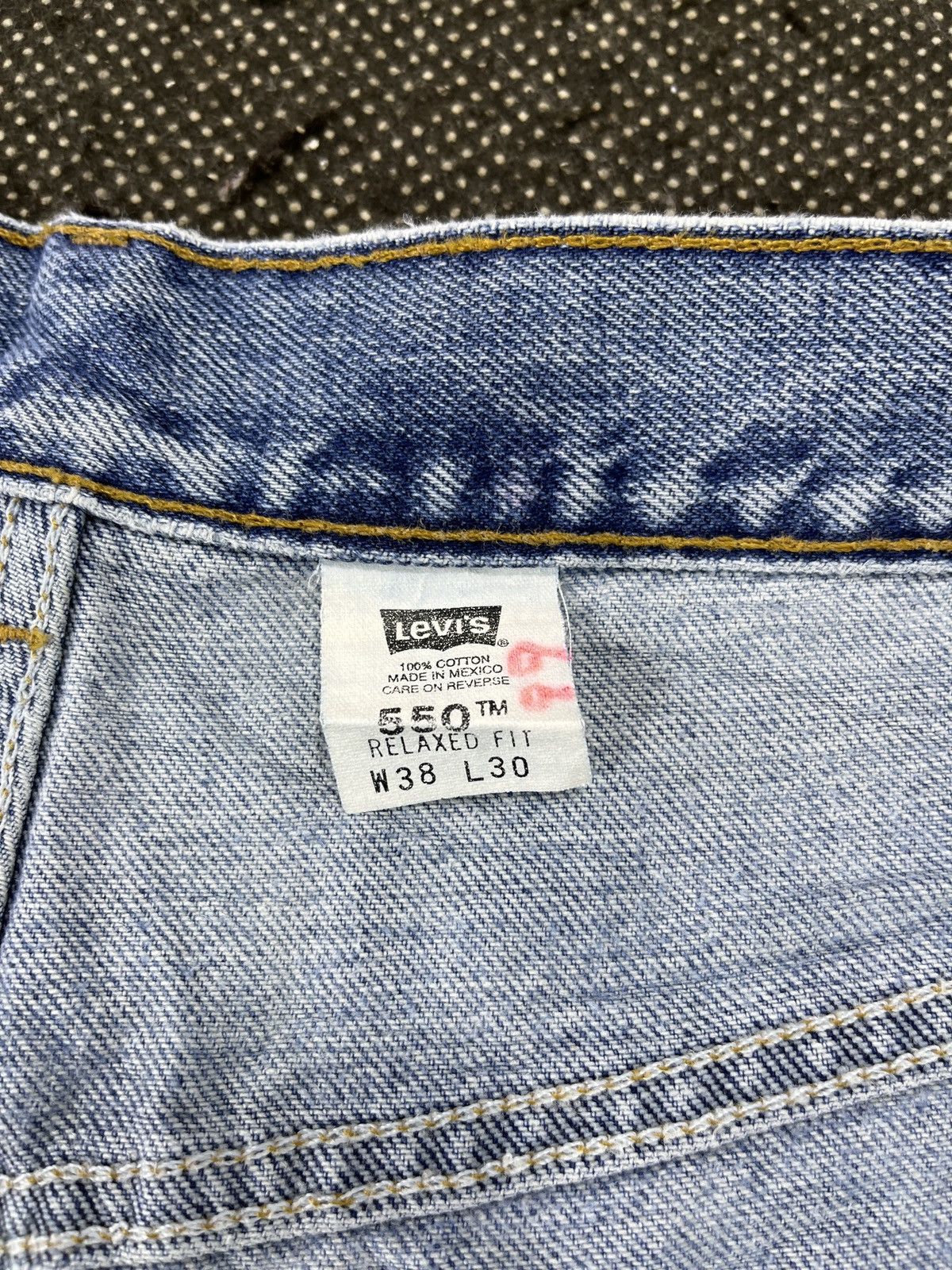 Levi's × Vintage 90’s Vintage Levis 550 Stone Wash Jeans - J729 Size US 38 / EU 54 - 8 Thumbnail
