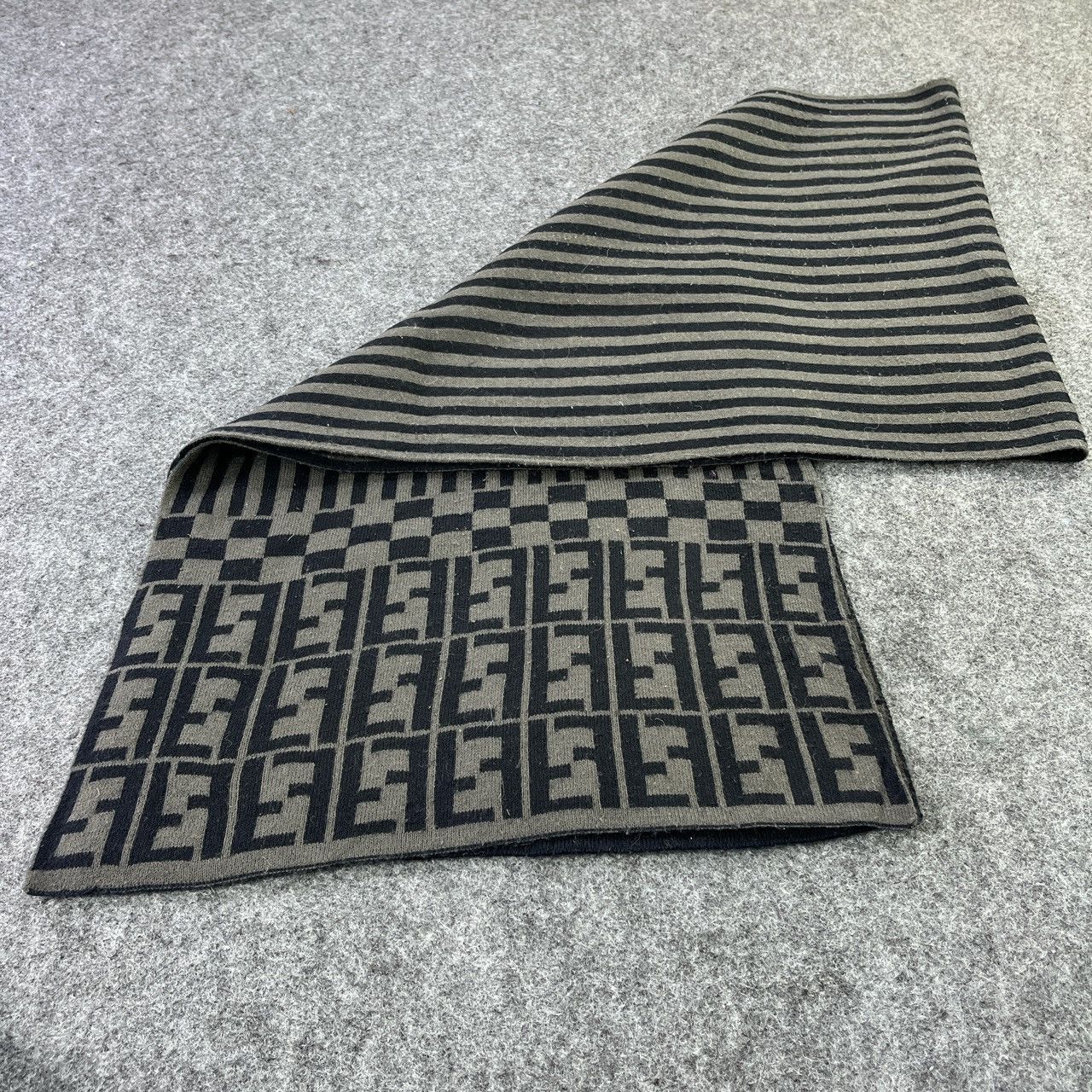 Vintage Fendi Scarf / Muffler / Neckwear T429 Size ONE SIZE - 2 Thumbnail