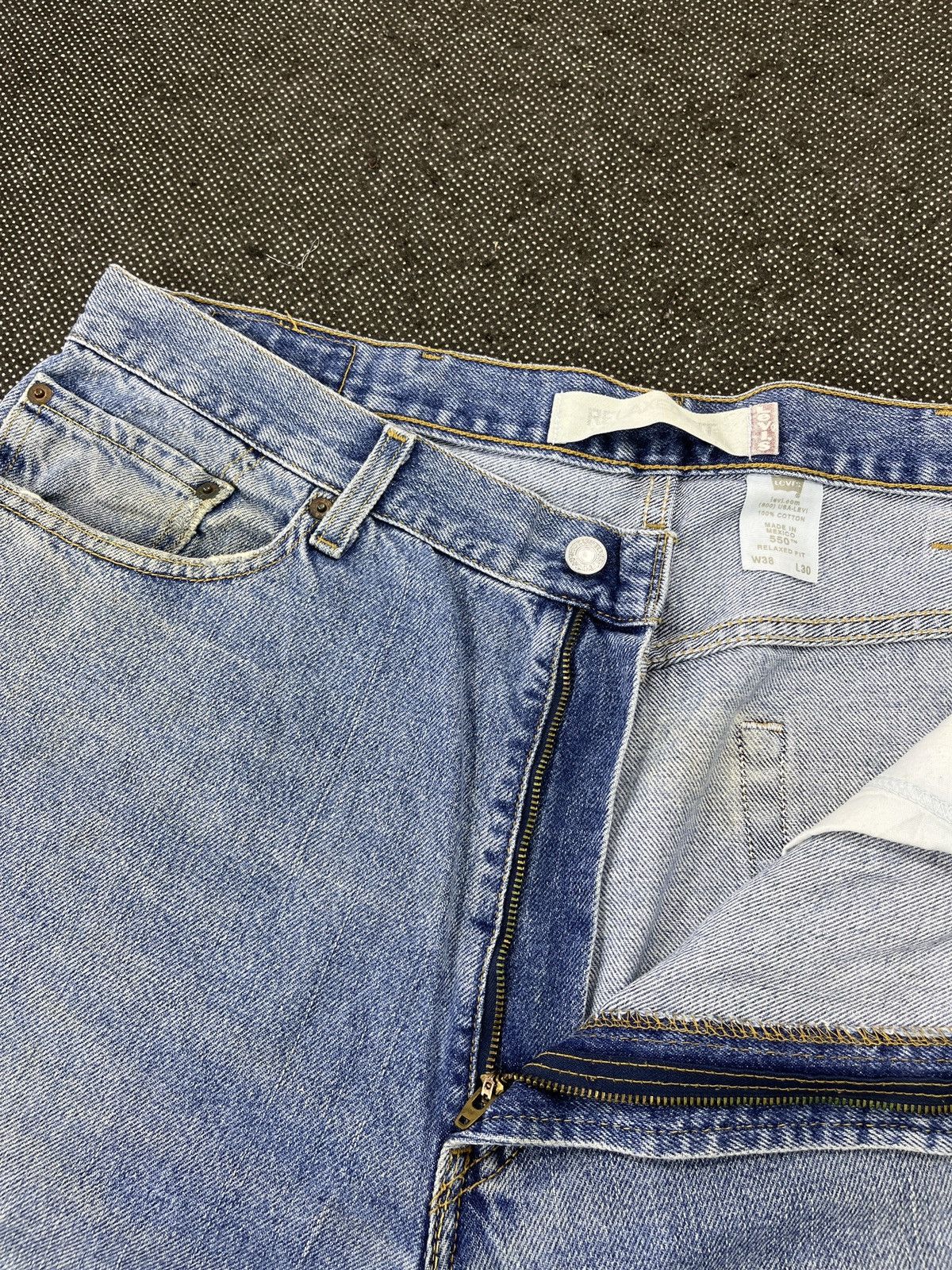 Levi's Vintage Levis 550 Stone Wash Jeans - J476 Size US 39 - 6 Thumbnail