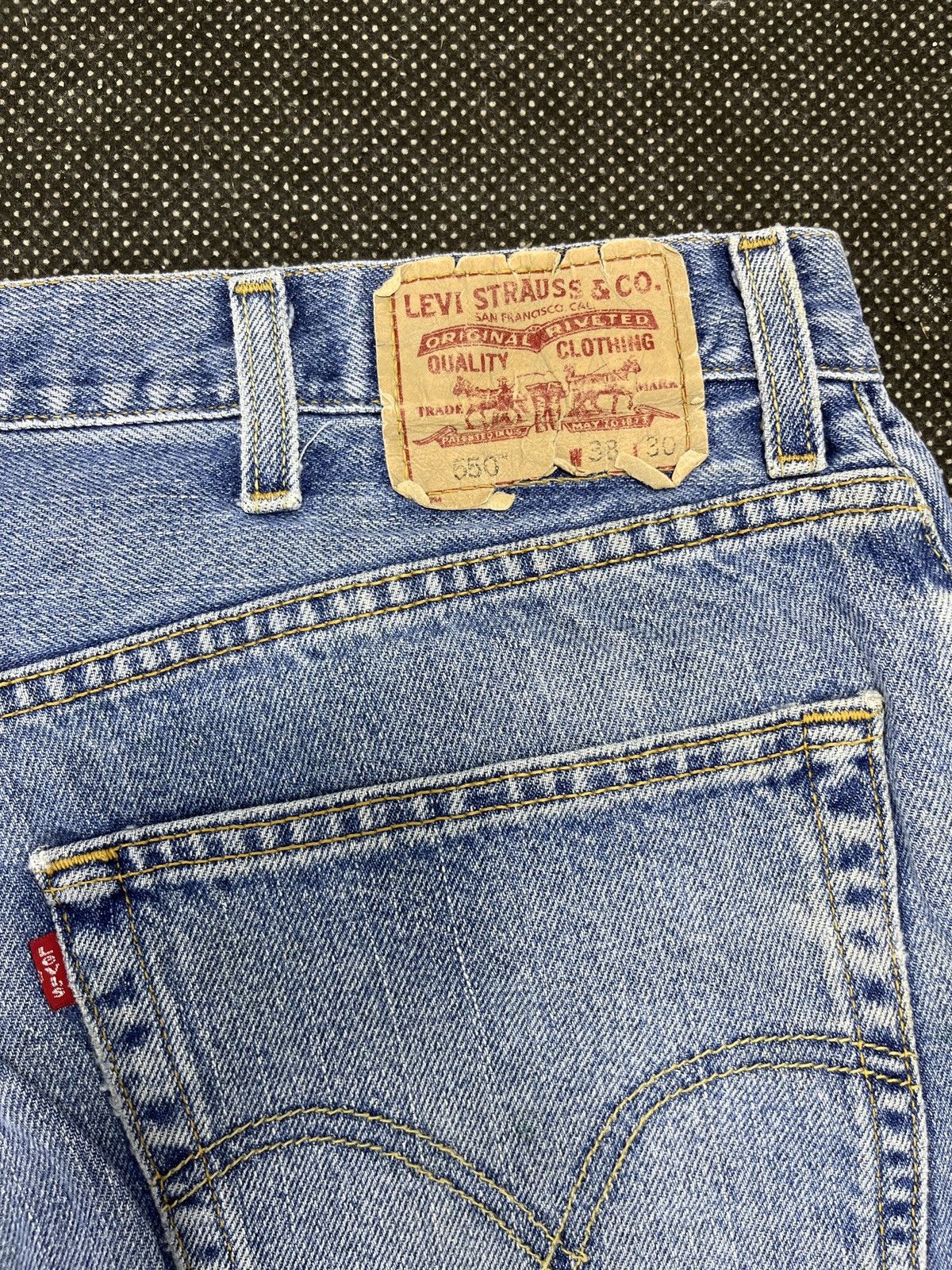 Levi's Vintage Levis 550 Stone Wash Jeans - J476 Size US 39 - 10 Thumbnail