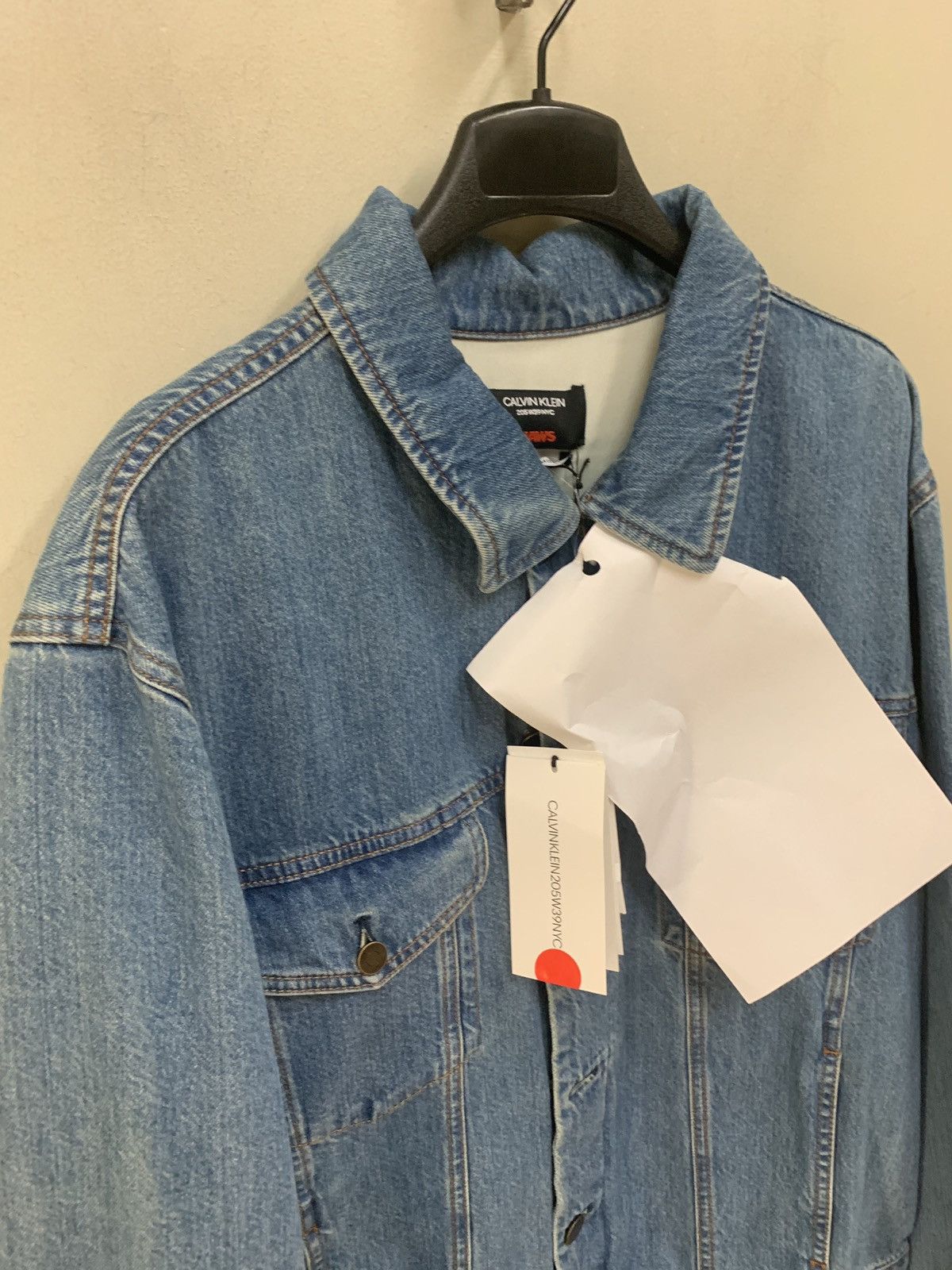 Calvin Klein 205W39NYC Calvin x Jaws Denim Jacket Size US XL / EU 56 / 4 - 13 Thumbnail
