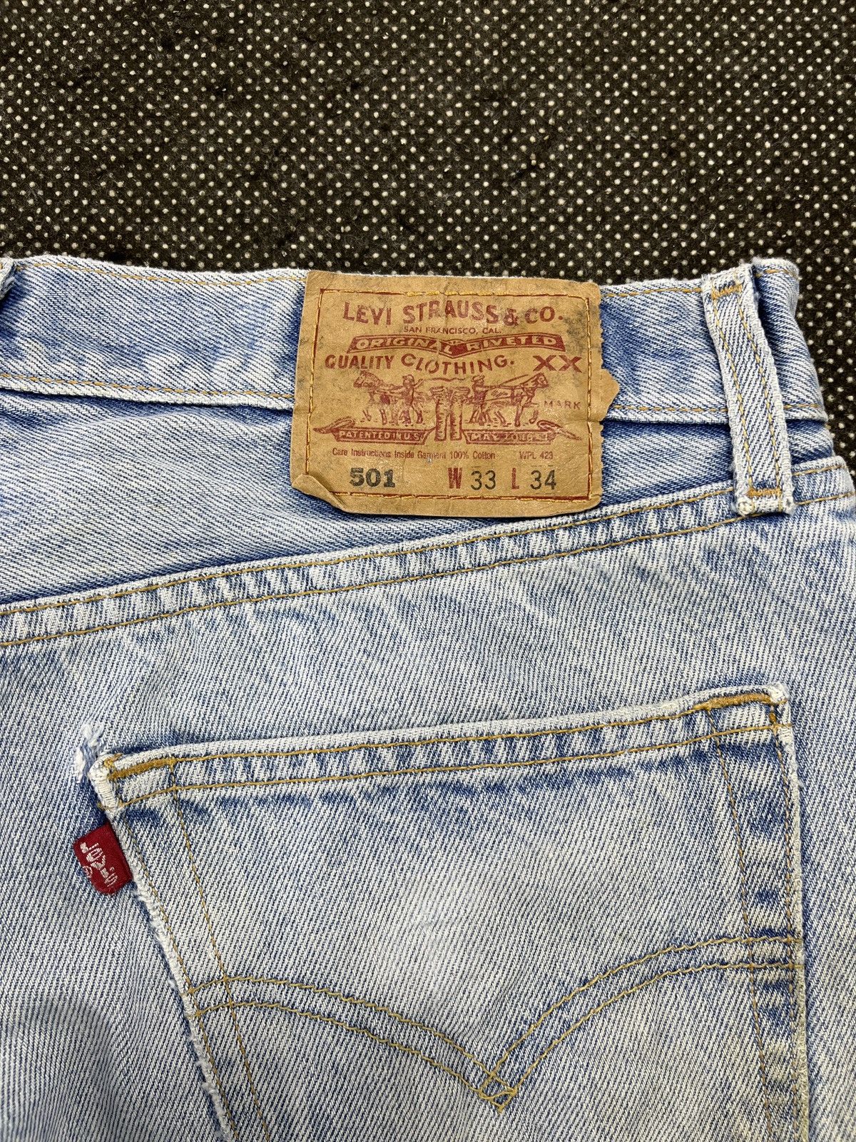 Levi's × Vintage Vintage Levis 501 Ripped Stone Wash Jeans - J654 Size US 33 - 12 Thumbnail