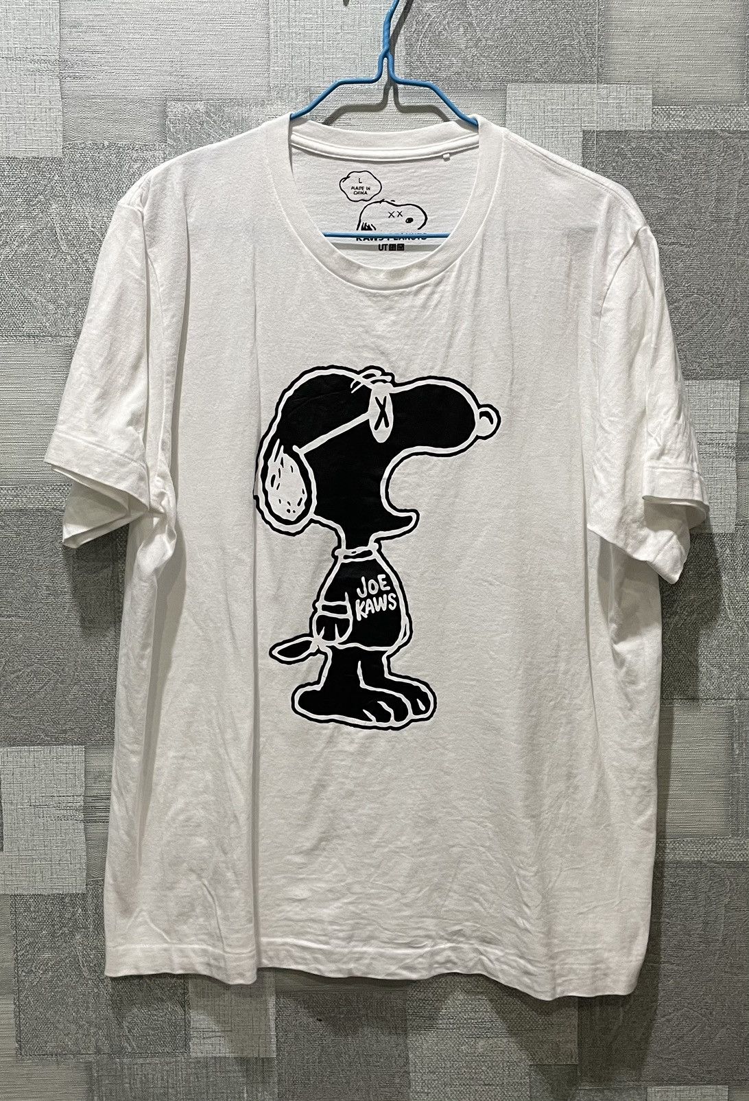 image of Kaws x Peanuts X Uniqlo Z -2 in White, Men's (Size Large)