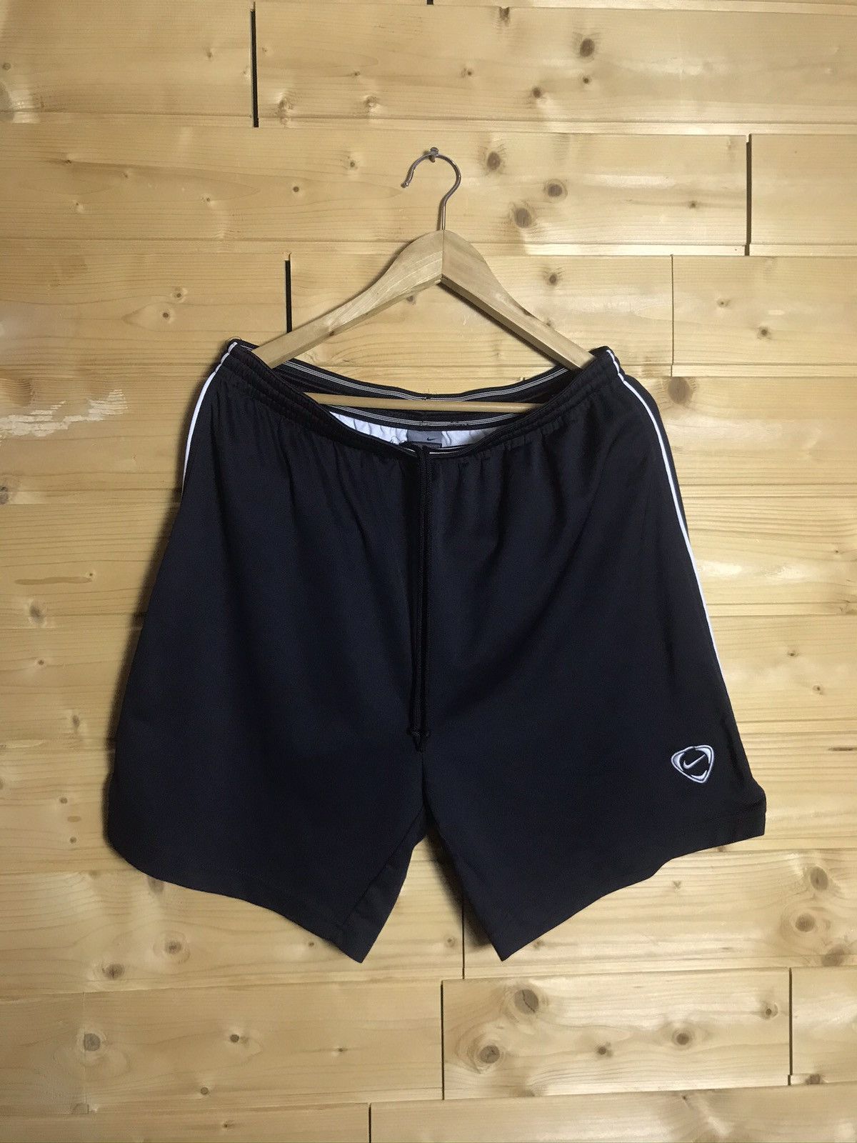 Vintage Vintage Nike shorts Size US 36 / EU 52 - 1 Thumbnail