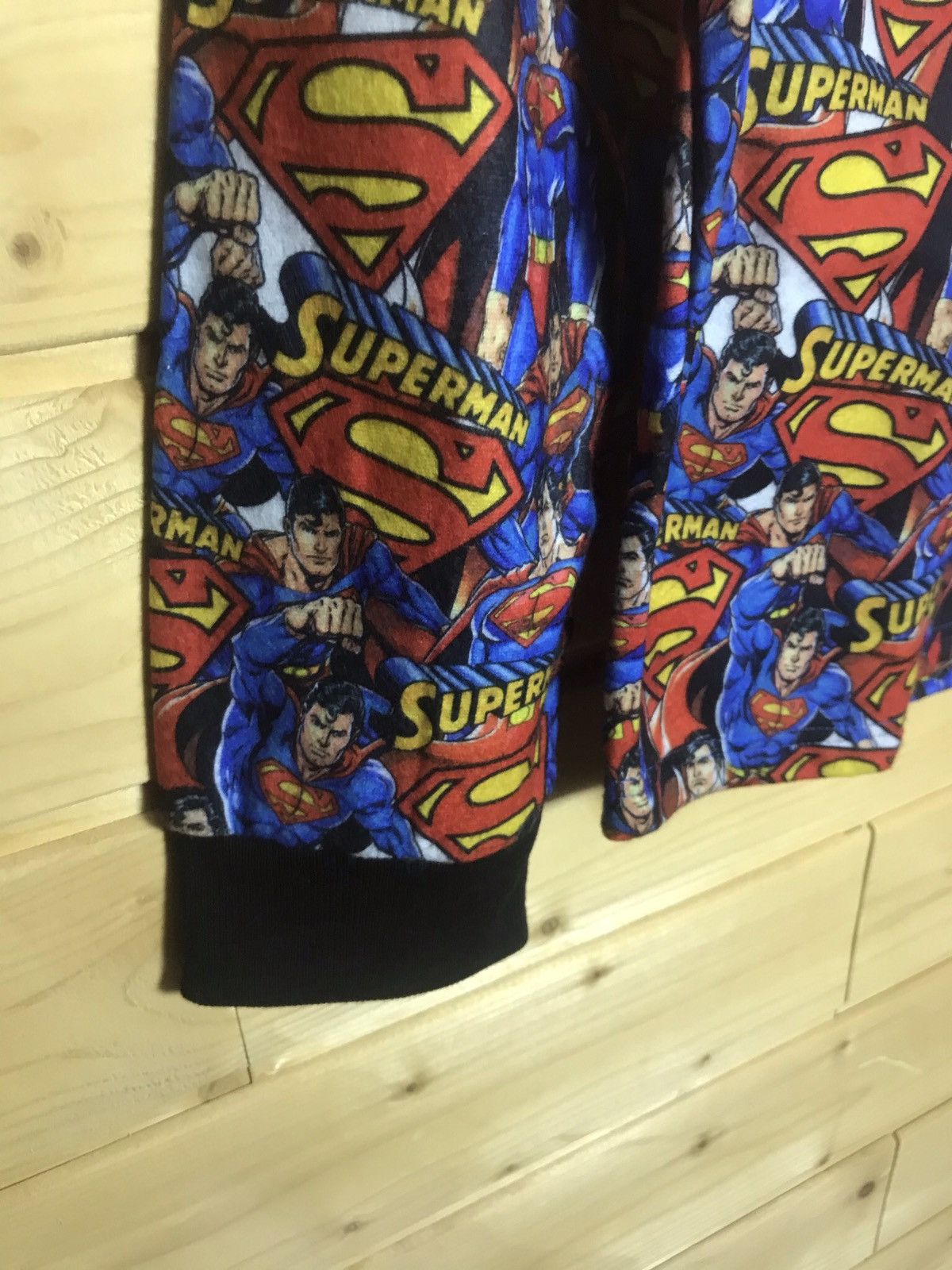 DC Comics 2016 DC comics Superman monogram sweatshirt with tag Size US S / EU 44-46 / 1 - 3 Thumbnail