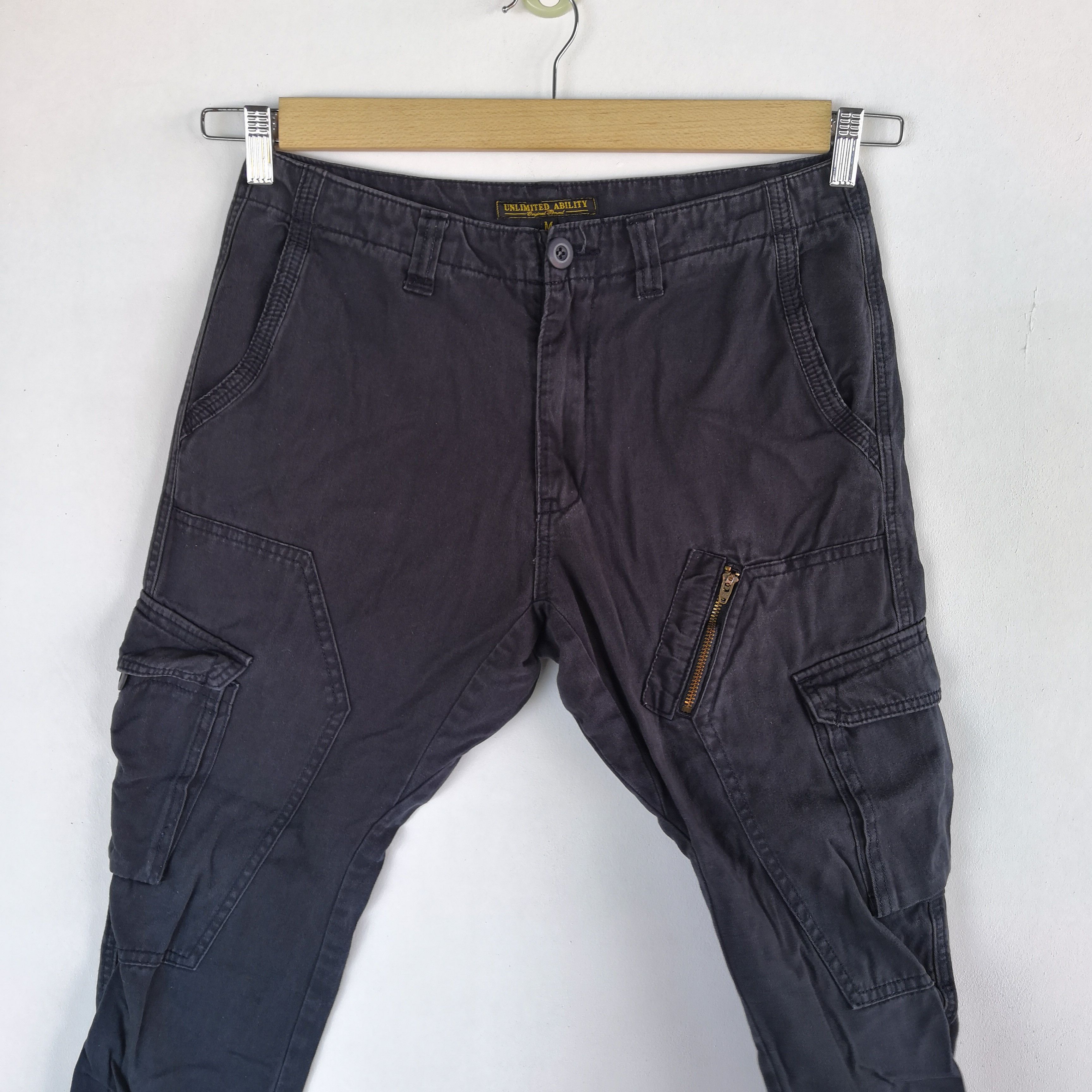 Japanese Brand × Vintage Japanese Cargo Pants Multi Pocket Bondage Parachute Size US 30 / EU 46 - 3 Thumbnail