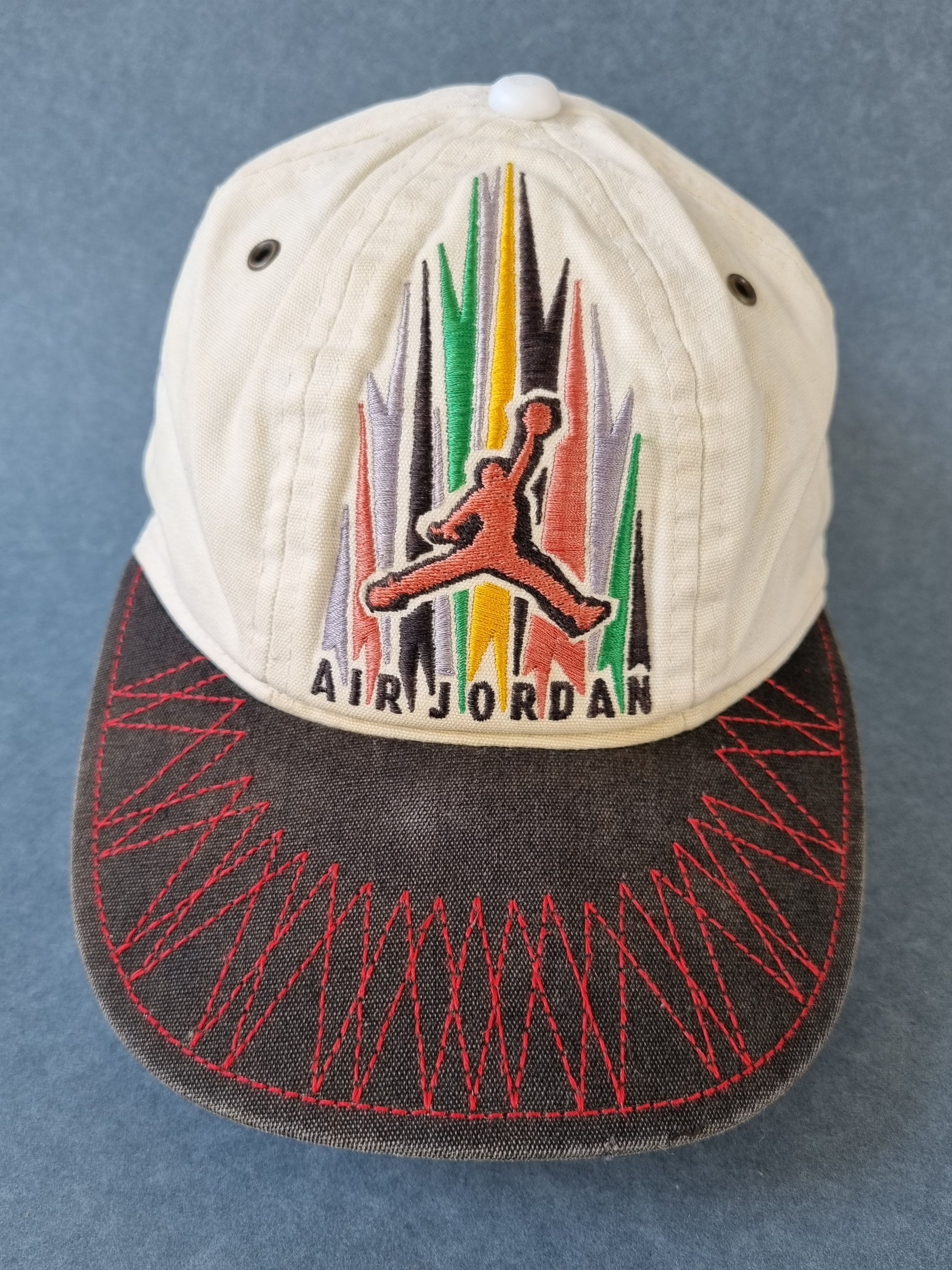 Jordan Brand × Nike × Vintage Rare 90s Jordan NIKE Youth Thrashed Faded Cap Size ONE SIZE - 9 Thumbnail