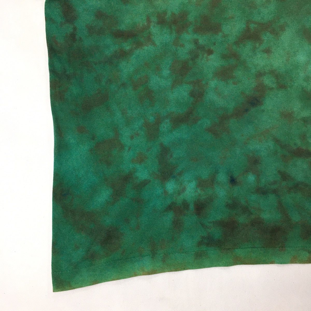 Marvel Comics × Universal Studios × Vintage Vtg Hulk Tie Dye Marvel Universal Studio Distressed Tshirt Size US L / EU 52-54 / 3 - 6 Thumbnail
