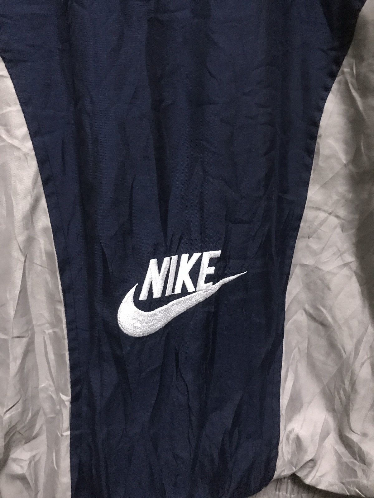 Nike × Vintage Vintage 90s Nike Windbreaker Size US XL / EU 56 / 4 - 11 Thumbnail