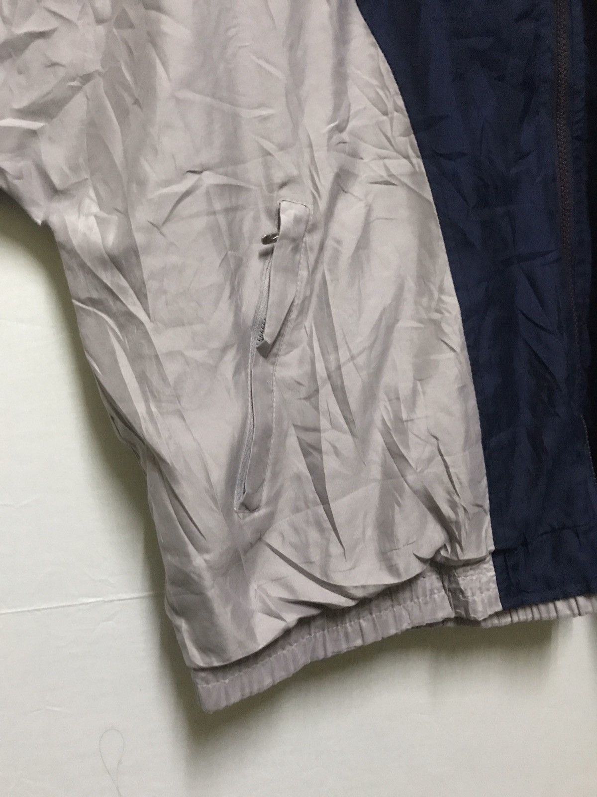 Nike × Vintage Vintage 90s Nike Windbreaker Size US XL / EU 56 / 4 - 4 Thumbnail