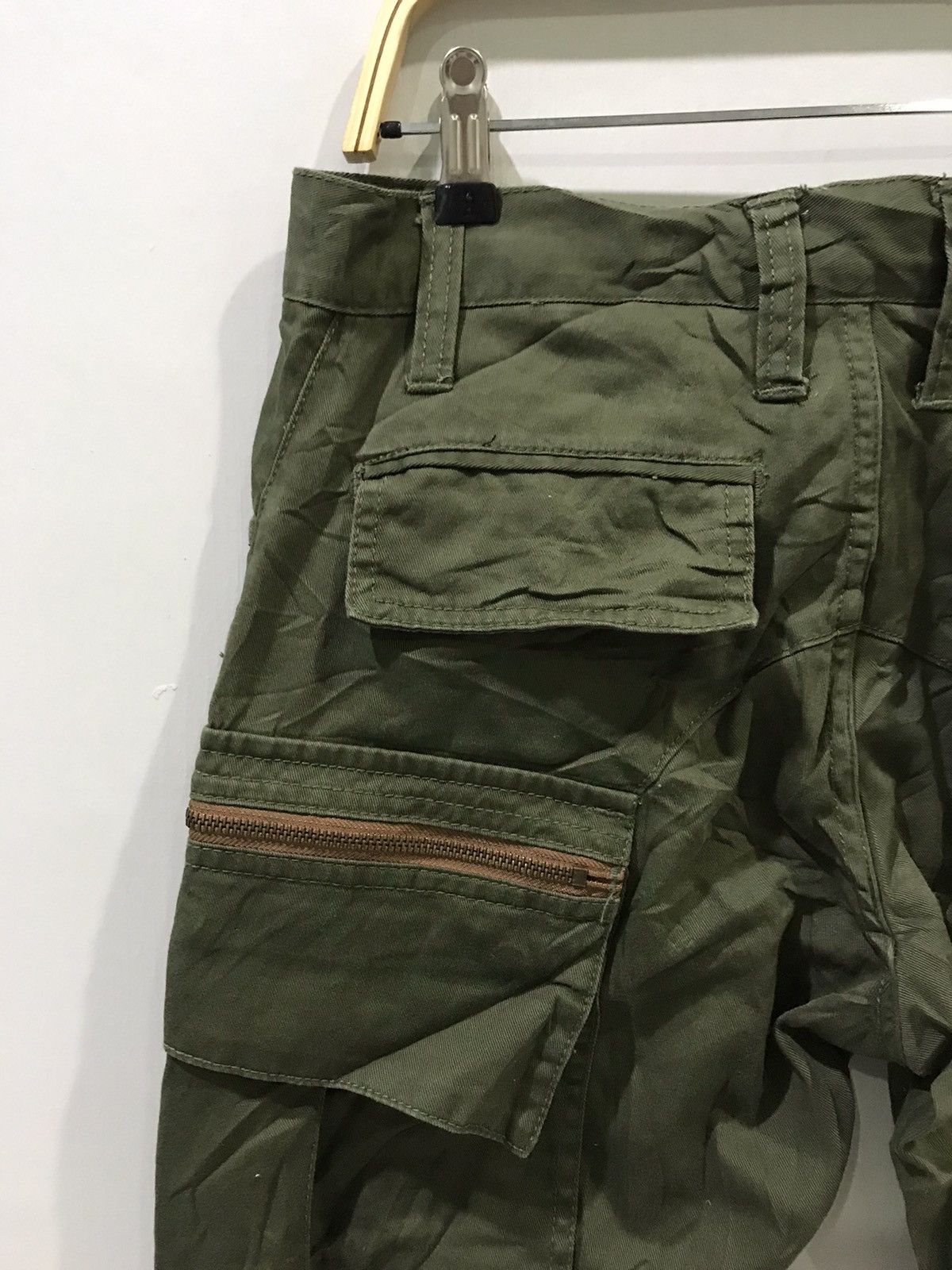 Japanese Brand FREE GATE Japan Big Side Pocket Zipper Cropped Cargo Pant Size US 32 / EU 48 - 8 Thumbnail