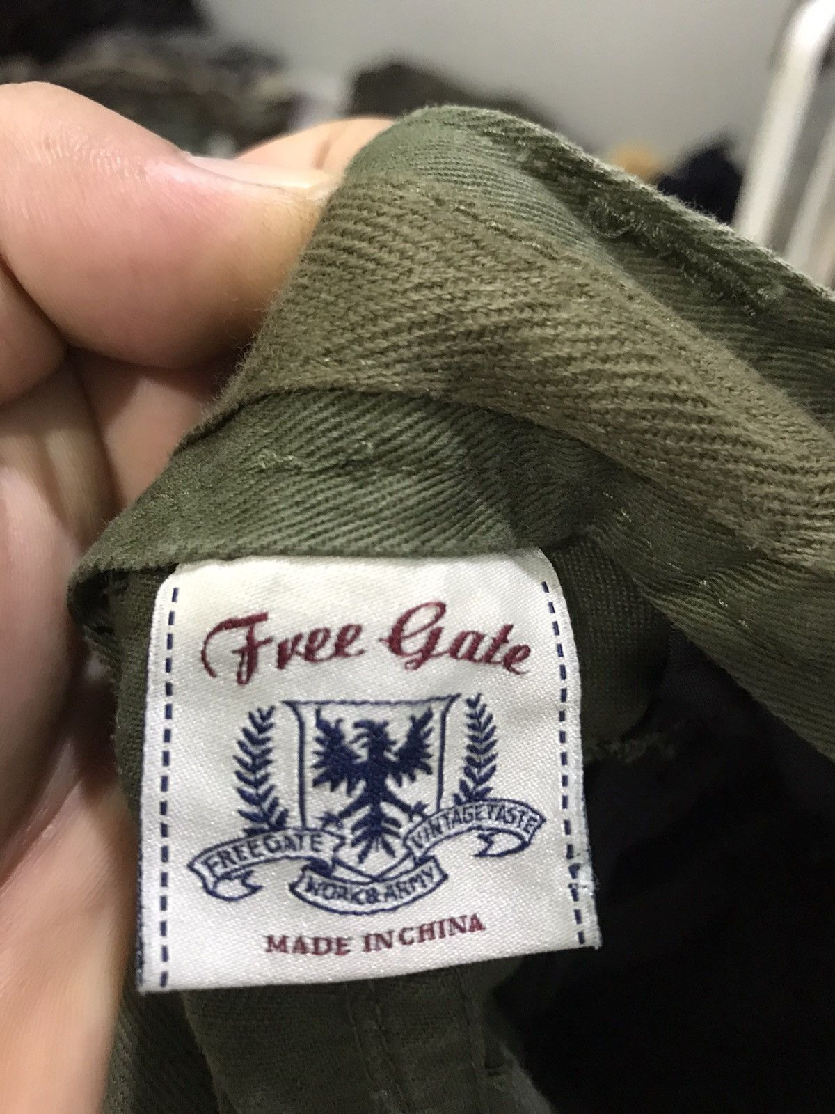 Japanese Brand FREE GATE Japan Big Side Pocket Zipper Cropped Cargo Pant Size US 32 / EU 48 - 10 Thumbnail