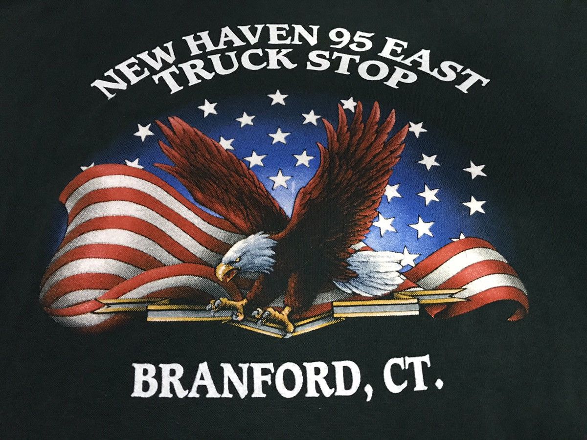 Vintage Vtg 3D Emblem All Over Print Truck Stop Branford Ct T-shirt Size US XL / EU 56 / 4 - 2 Thumbnail