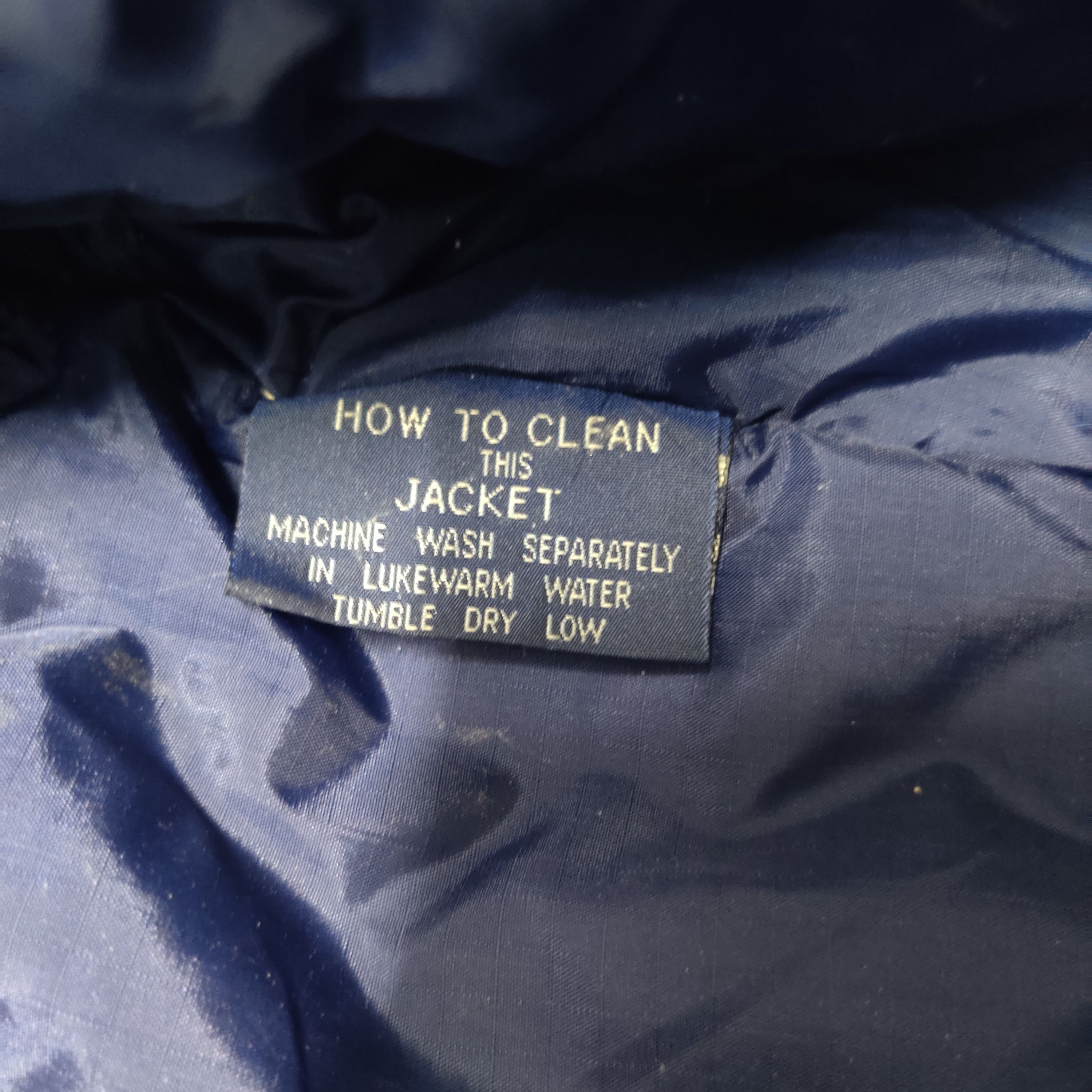 Fubu Vintage Fubu The Collection Hooded Puffer Jacket Size US L / EU 52-54 / 3 - 21 Thumbnail