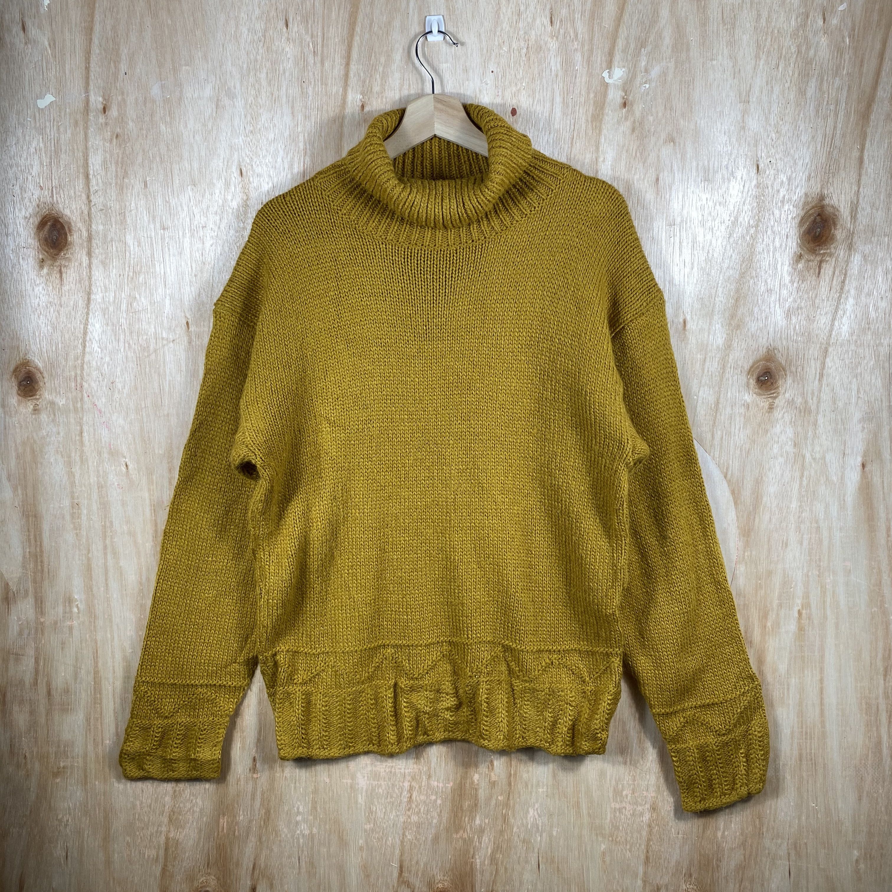 JW Anderson × Uniqlo Special Collabration J.W.Anderson x Uniqlo Knitwear Sweater Size US XL / EU 56 / 4 - 1 Thumbnail
